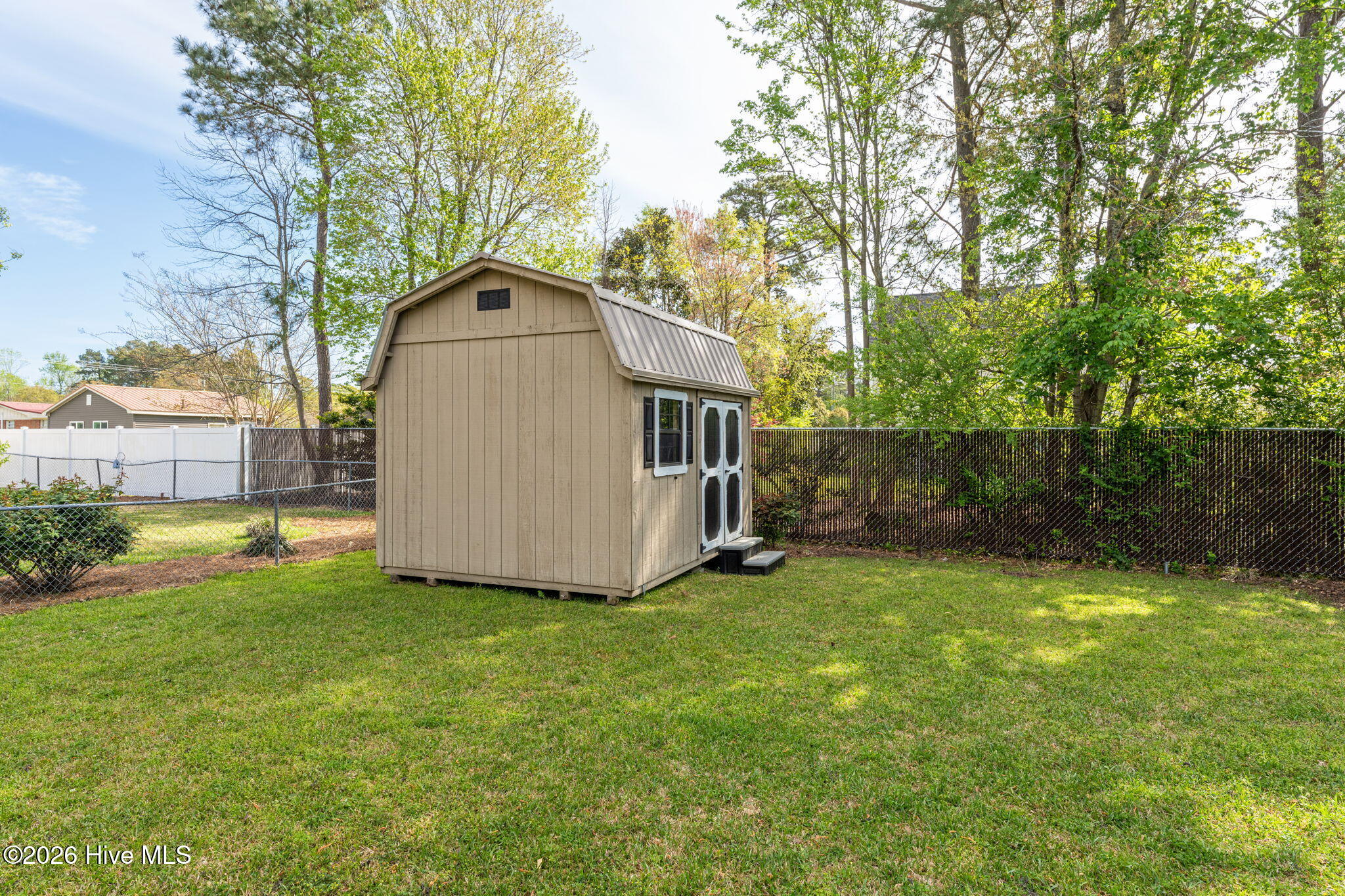 100564241 | Photo 50