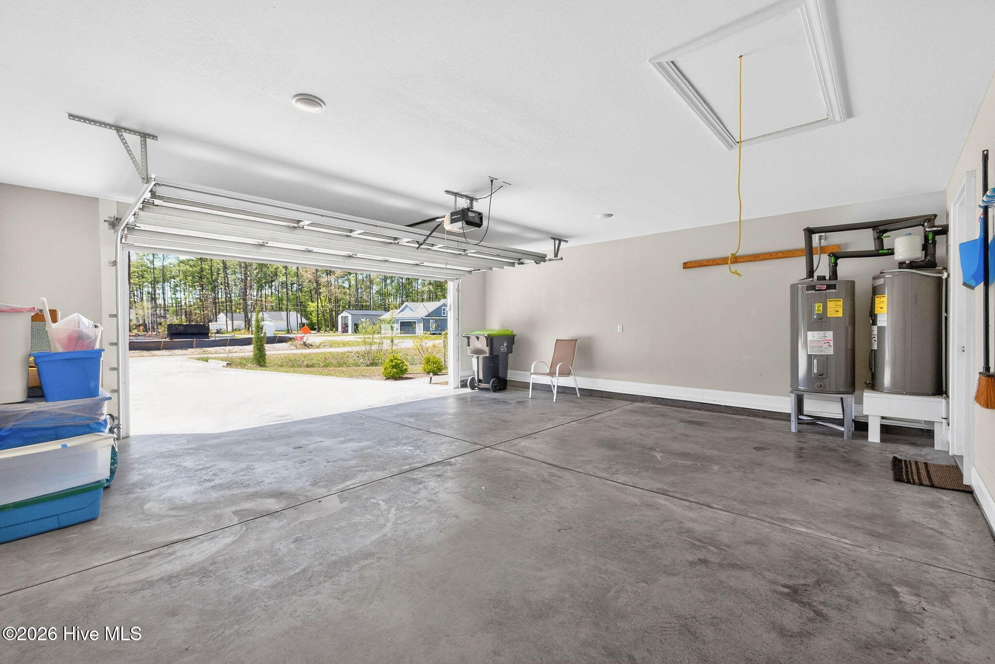 100564948 | Photo 45