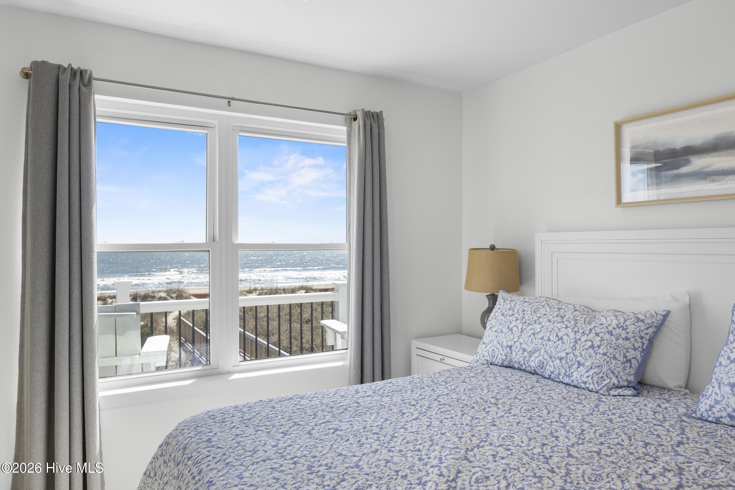 100561648 | Photo 21