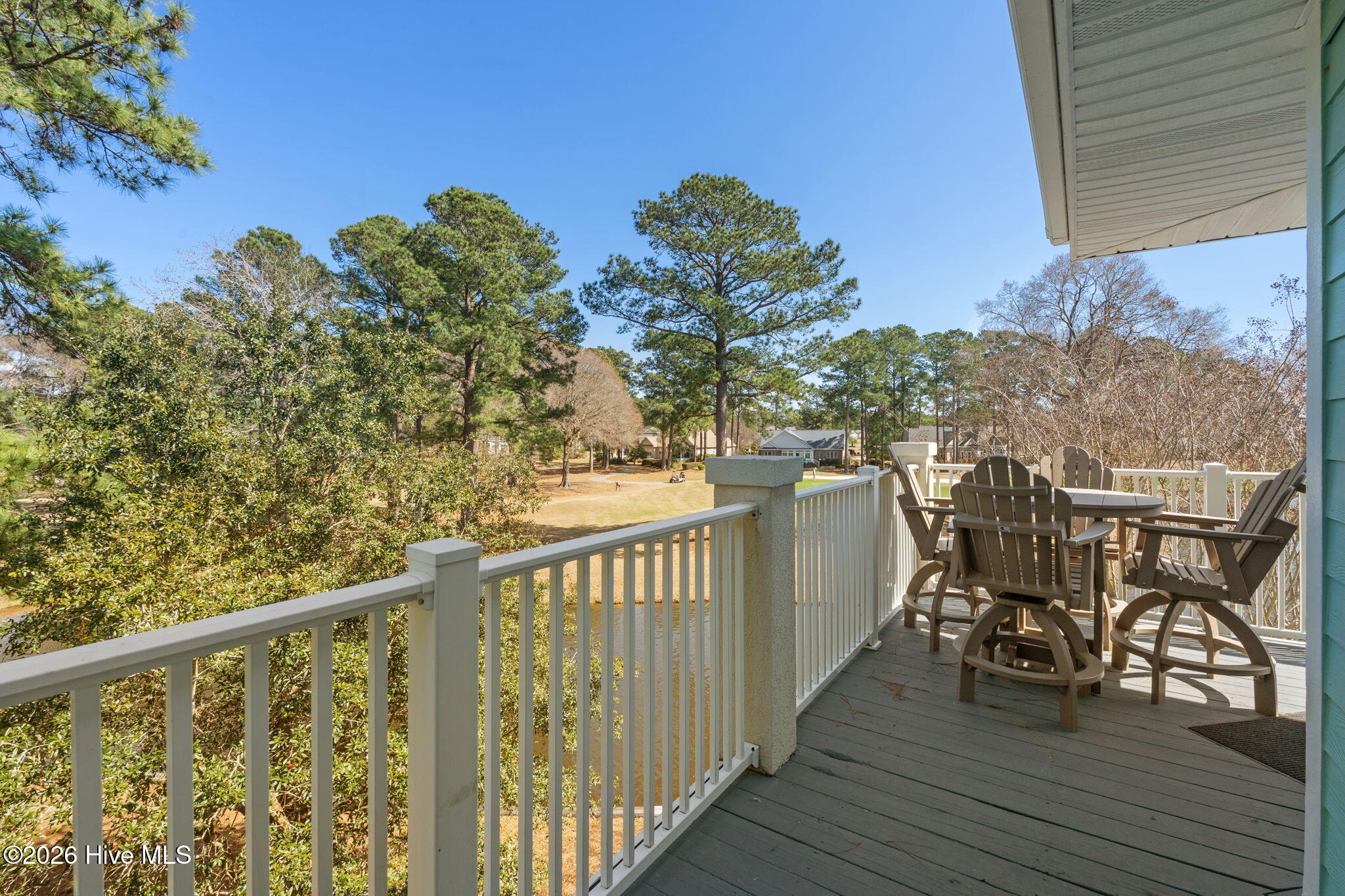 100558882 | Photo 22