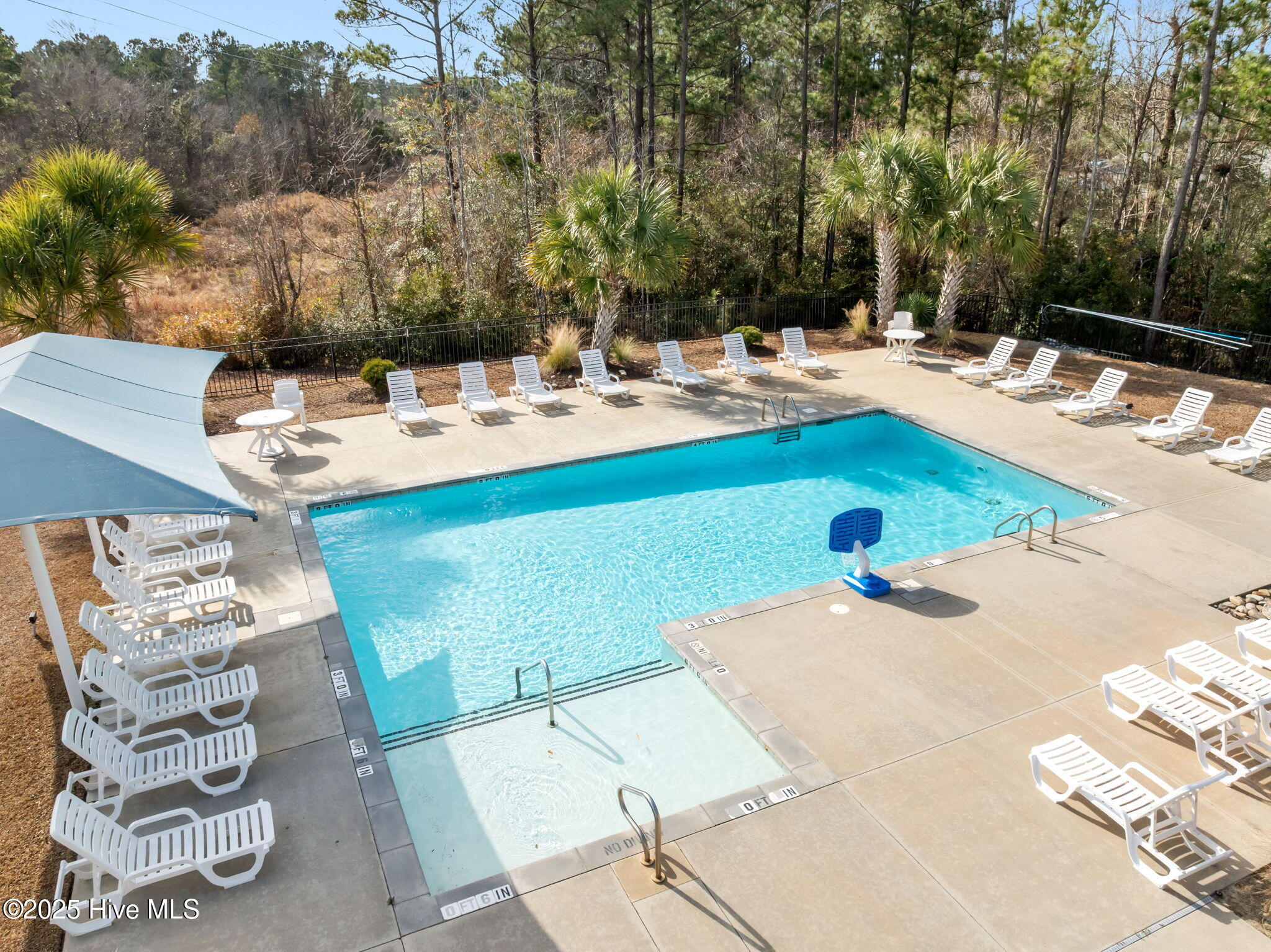 100547025 | Photo 42