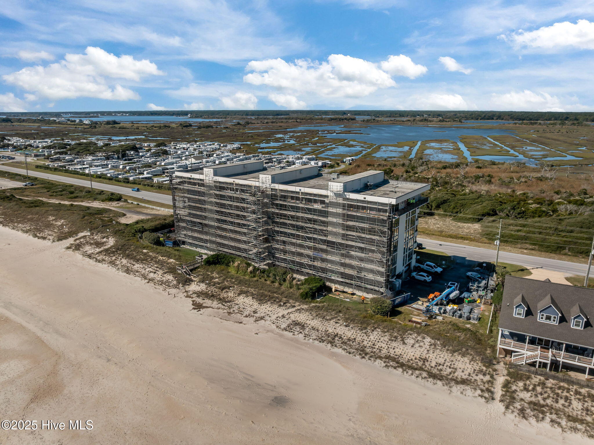 100538114 | Photo 47