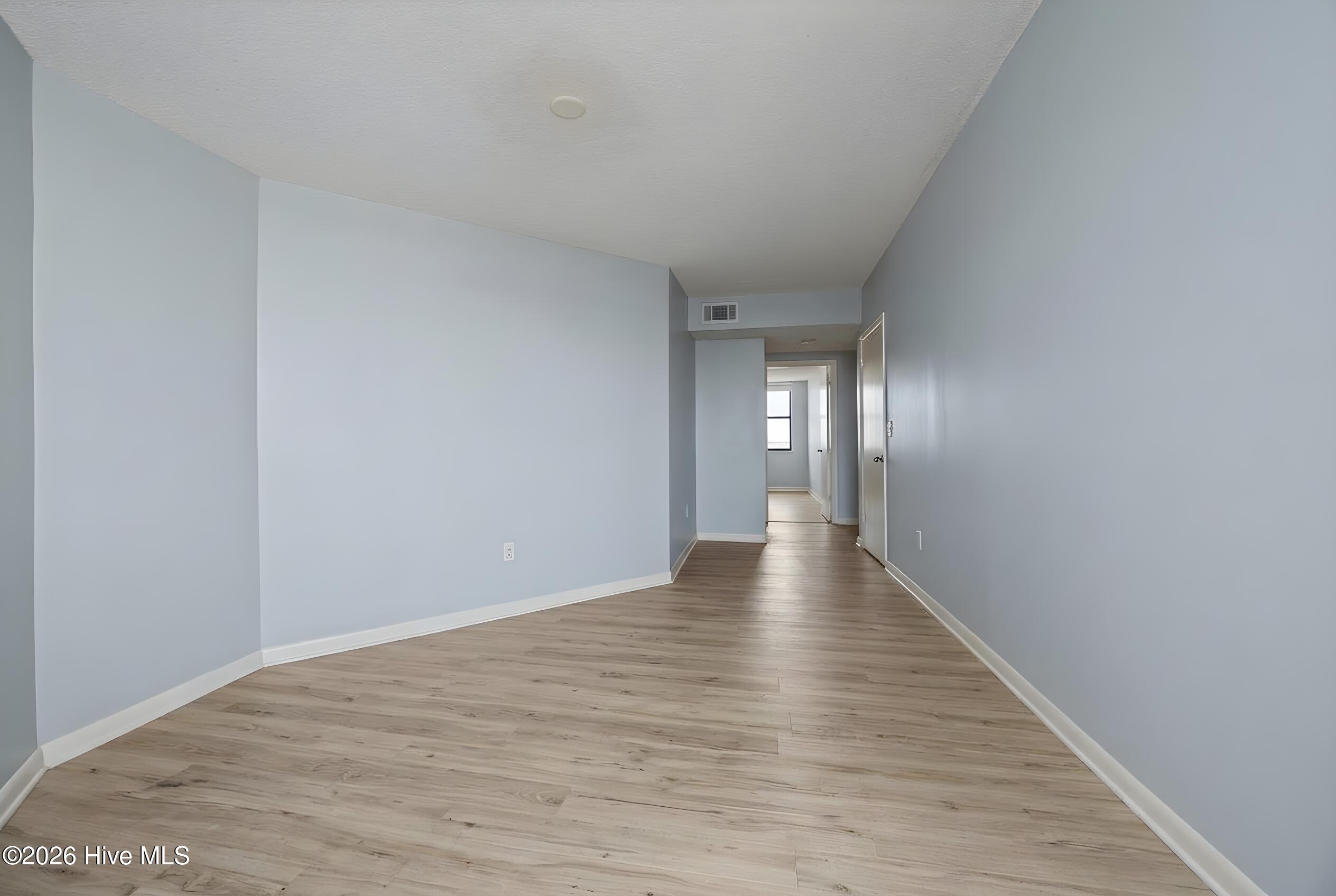 100528908 | Photo 32