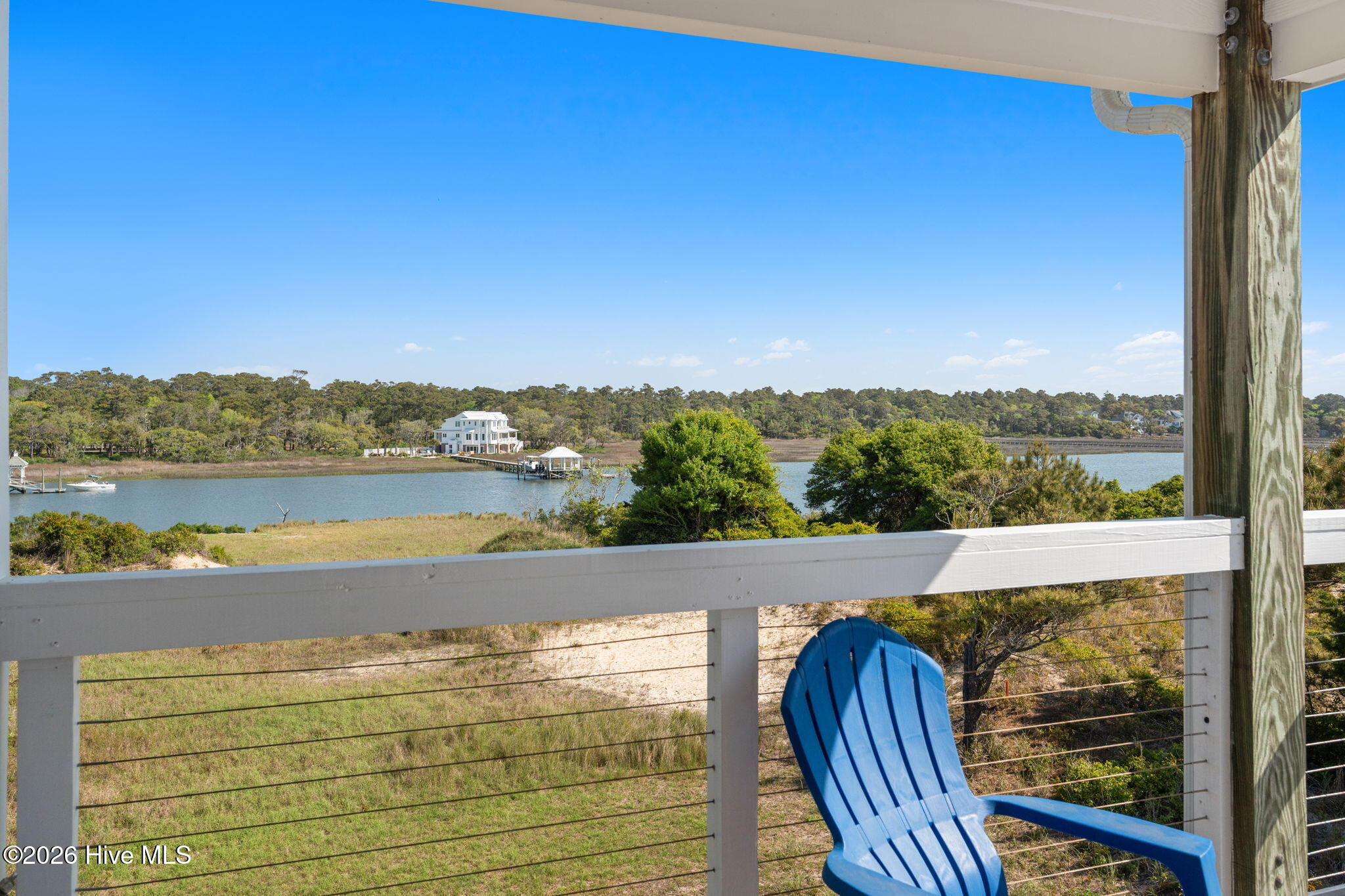 100561673 | Photo 49