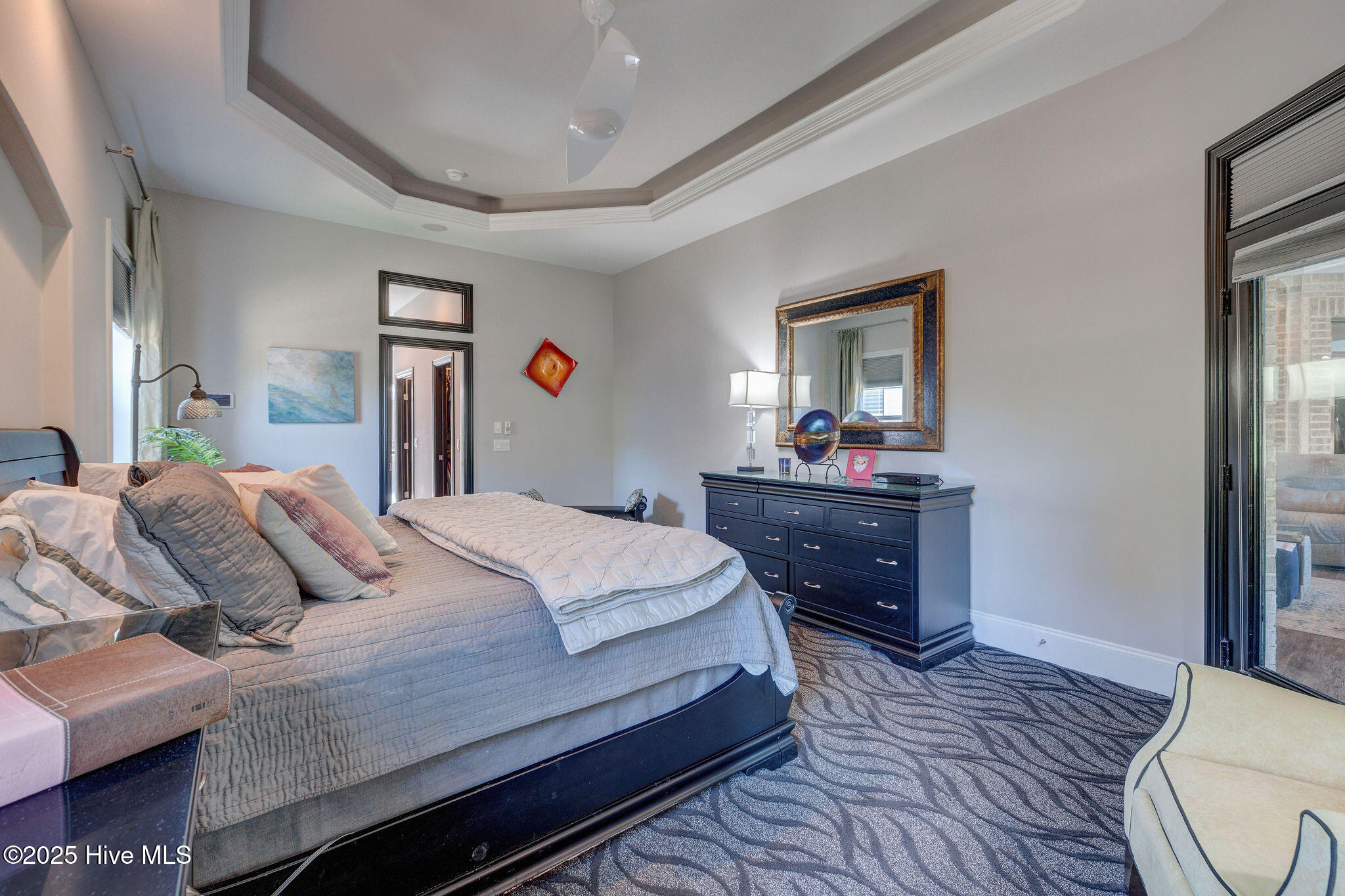 100550746 | Photo 36