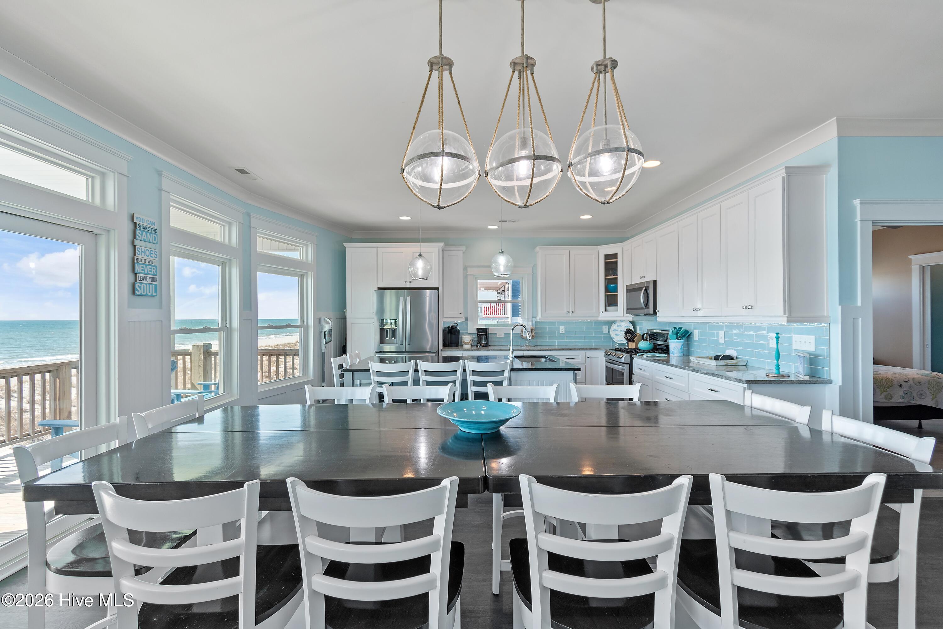 100557175 | Photo 52