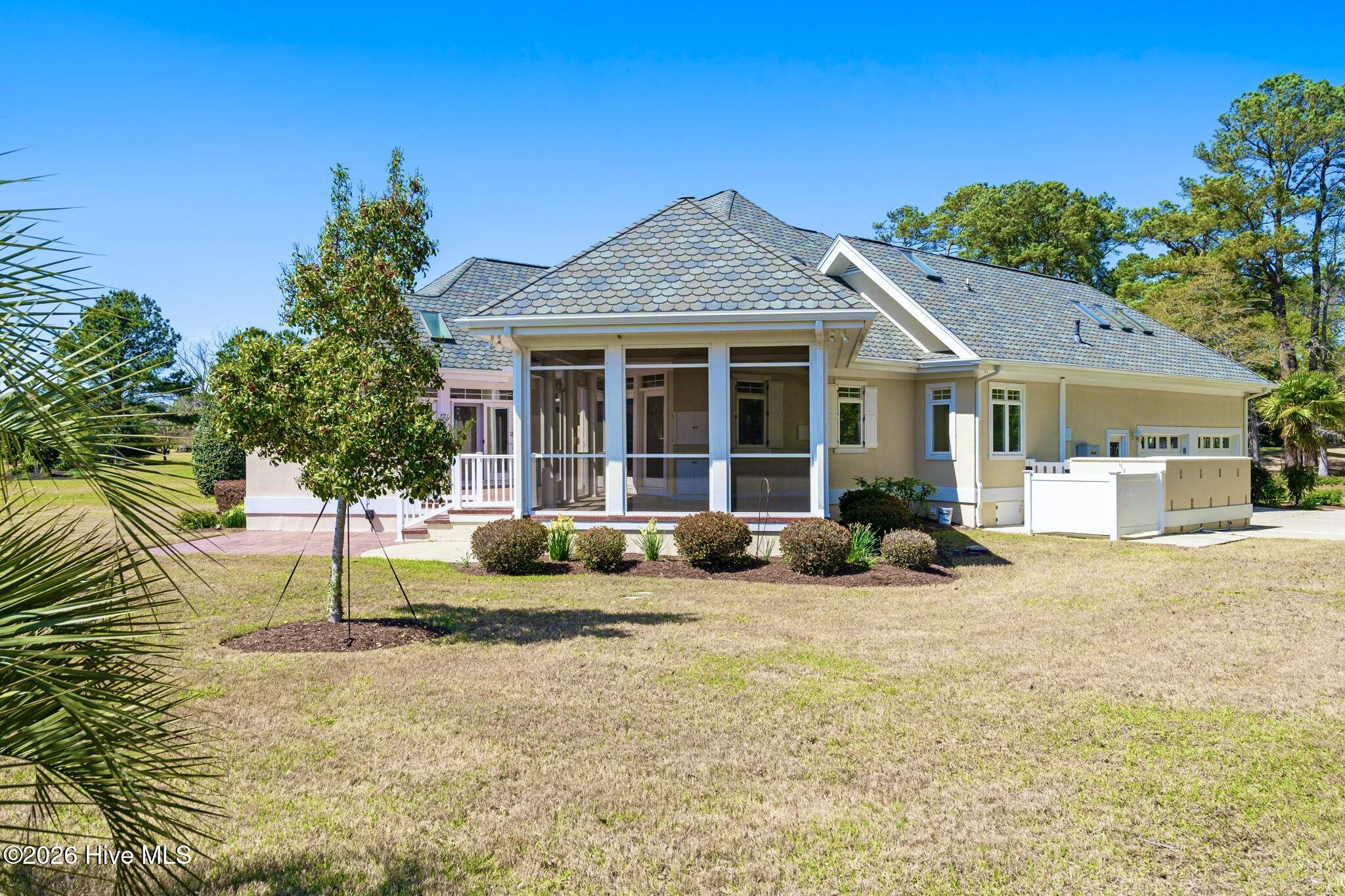 100564967 | Photo 91