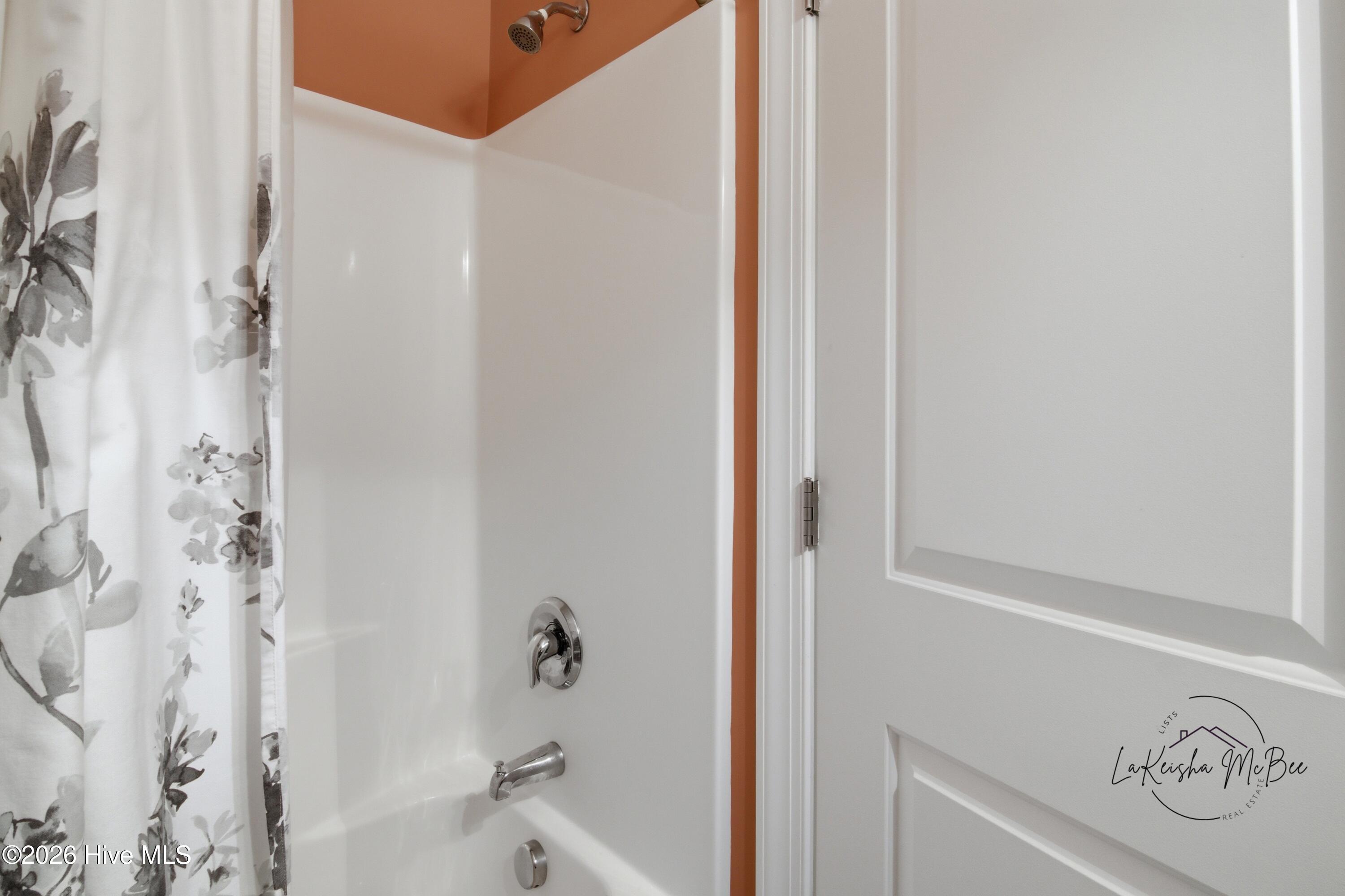 100553609 | Photo 20