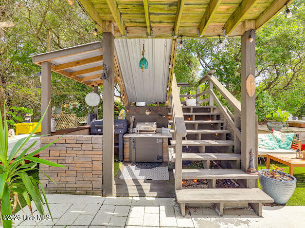 100558196 | Photo 38