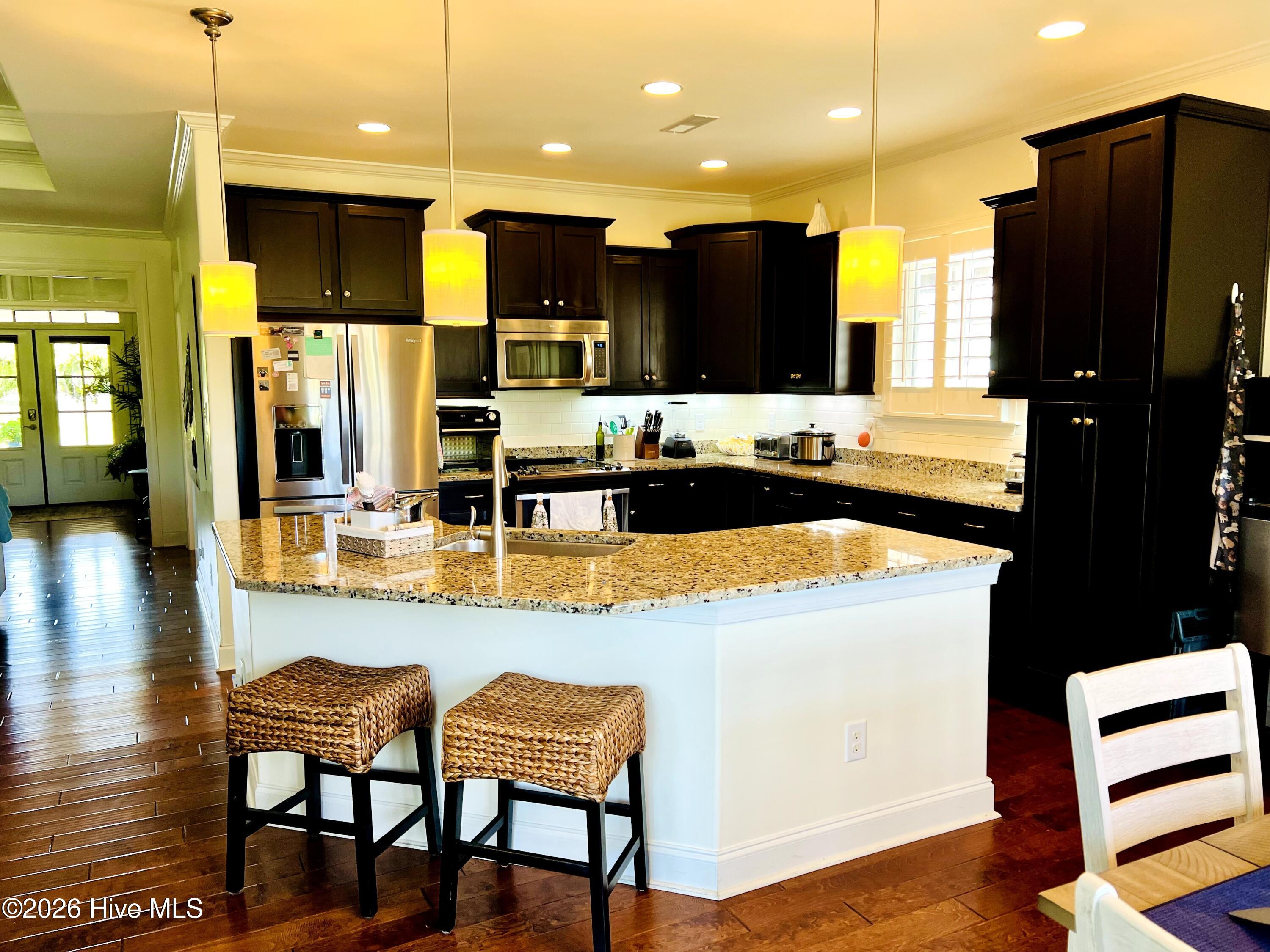 100562211 | Photo 14