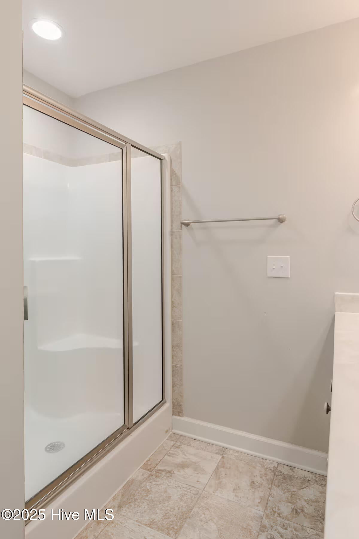 100532148 | Photo 11