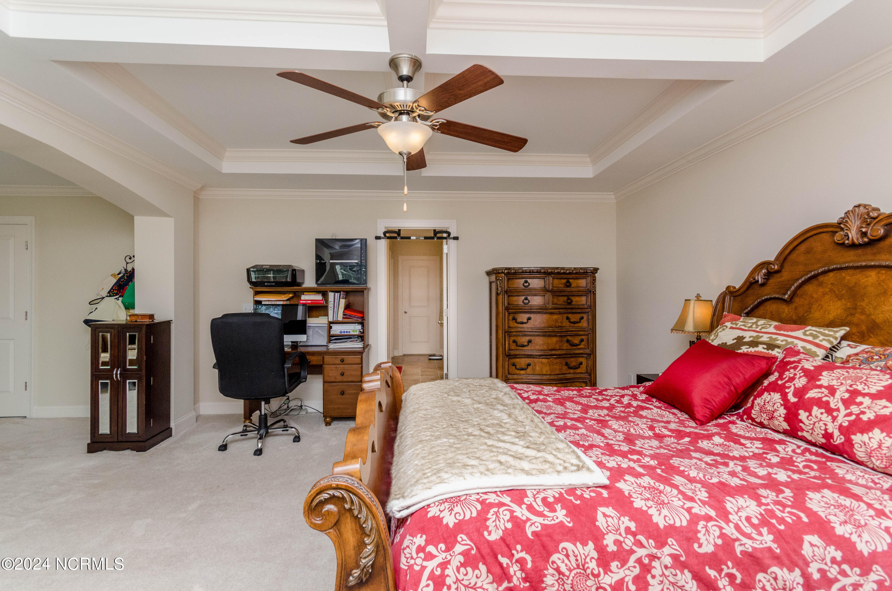 100560622 | Photo 30