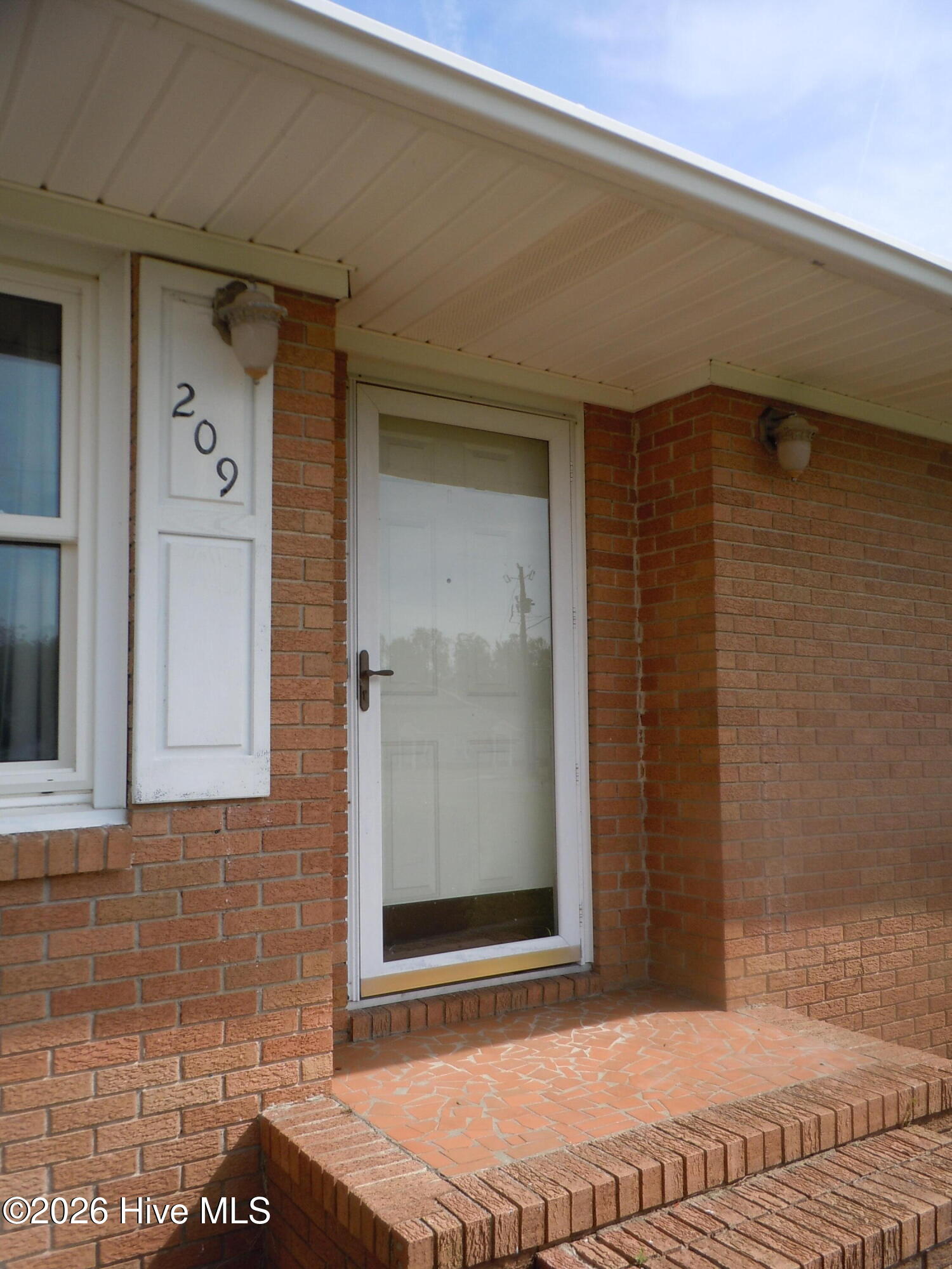 100565752 | Photo 36