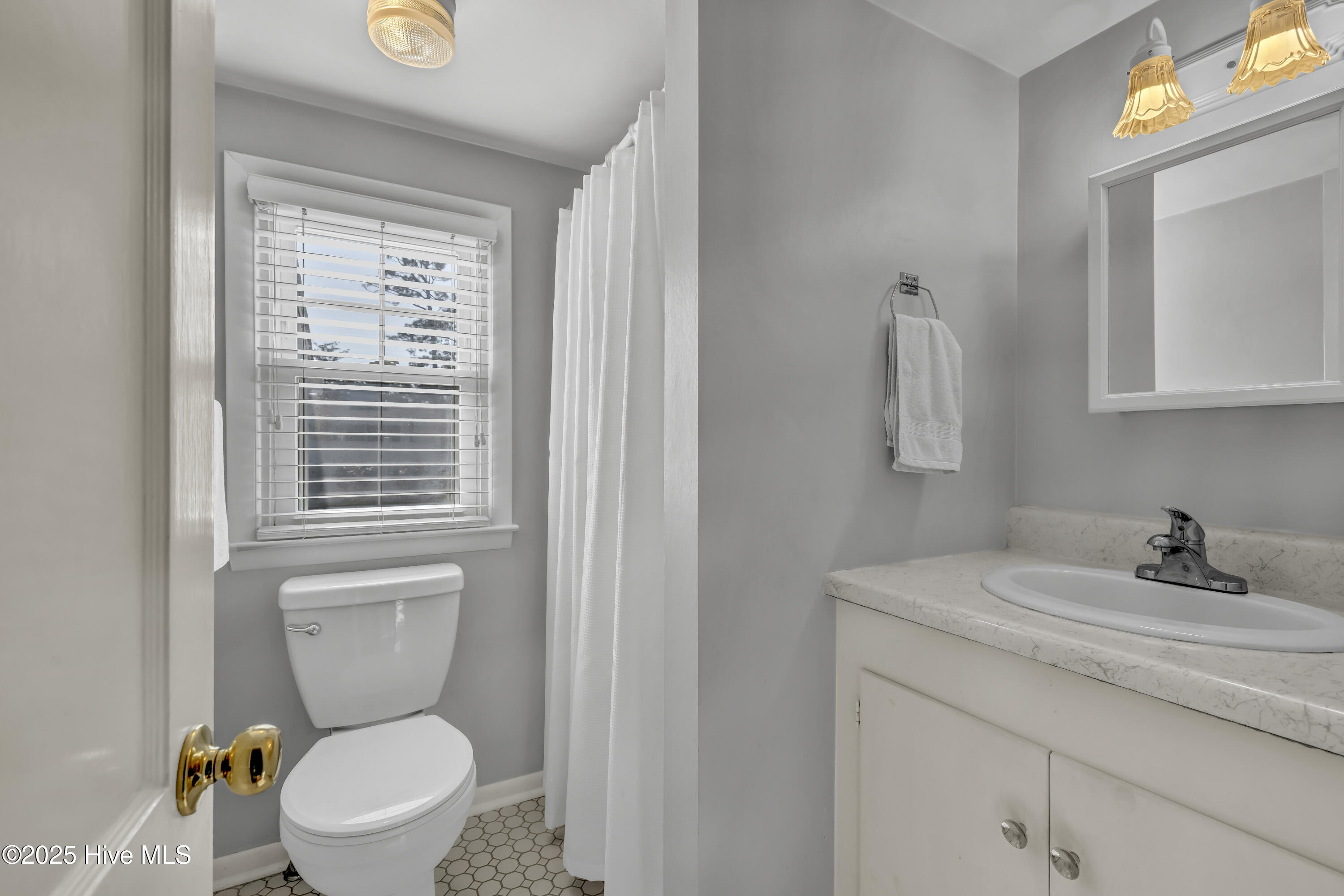 2302 Camellia Drive, Wilmington, NC 28403 – photo 19: 019_6q7a7288_441