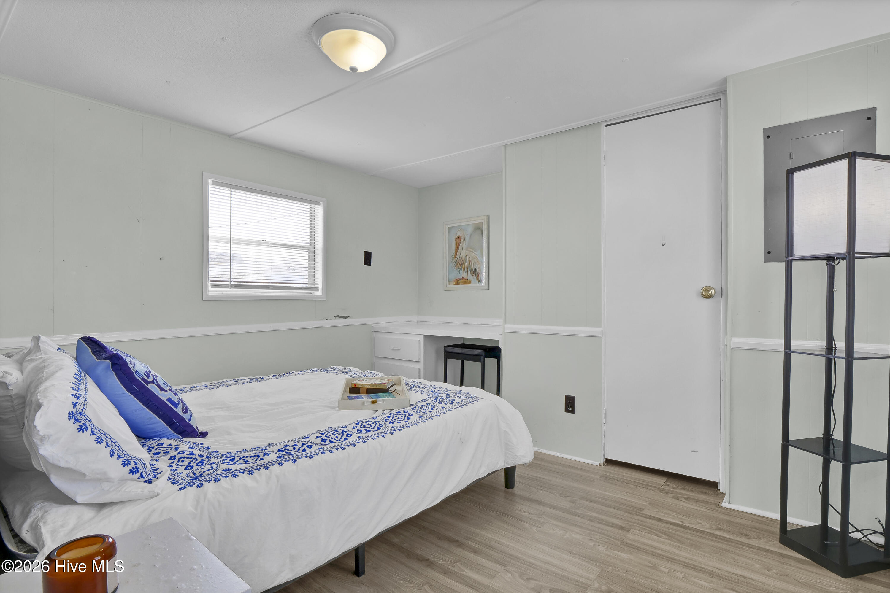 100560553 | Photo 17