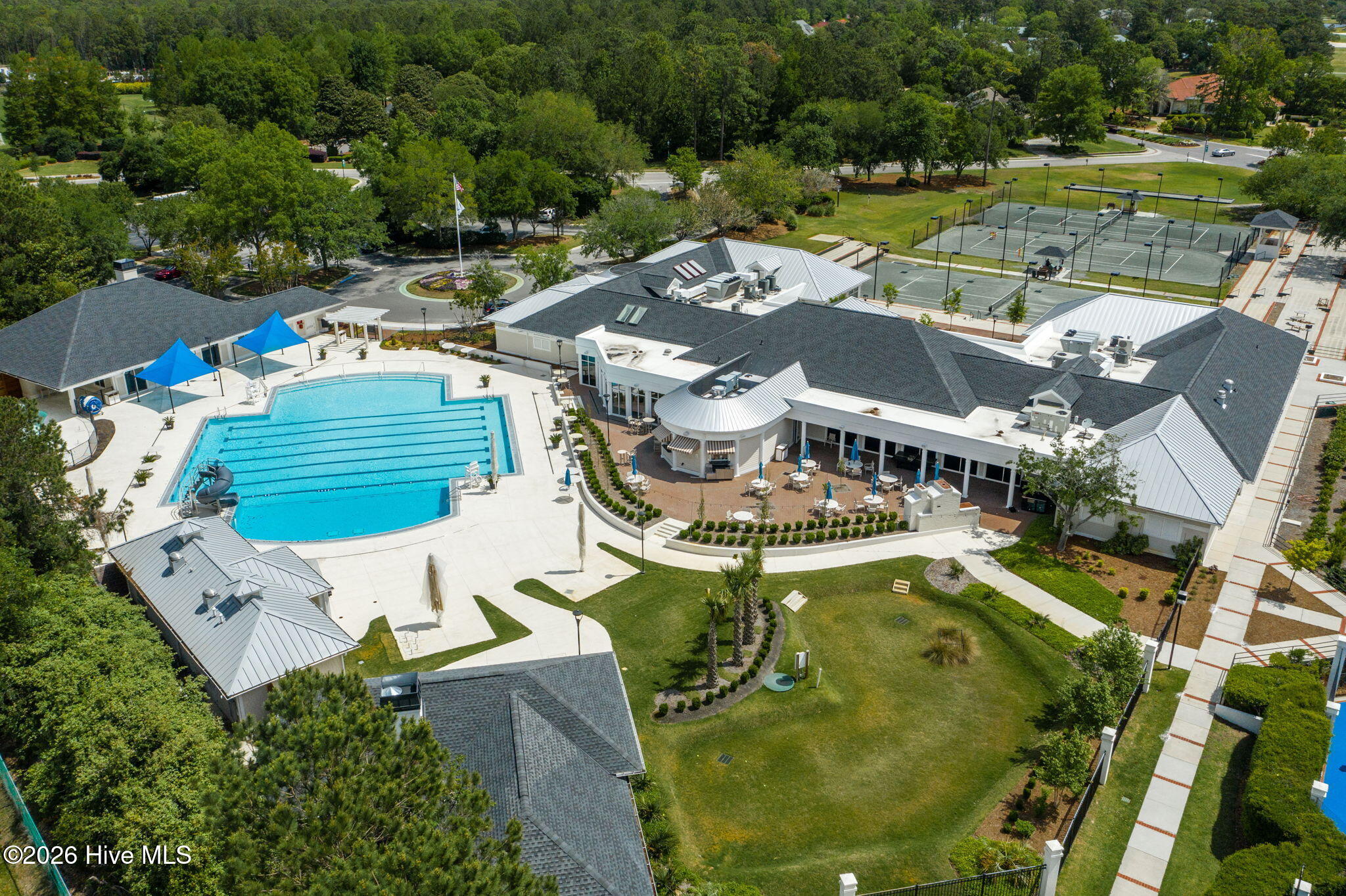 100559704 | Photo 43