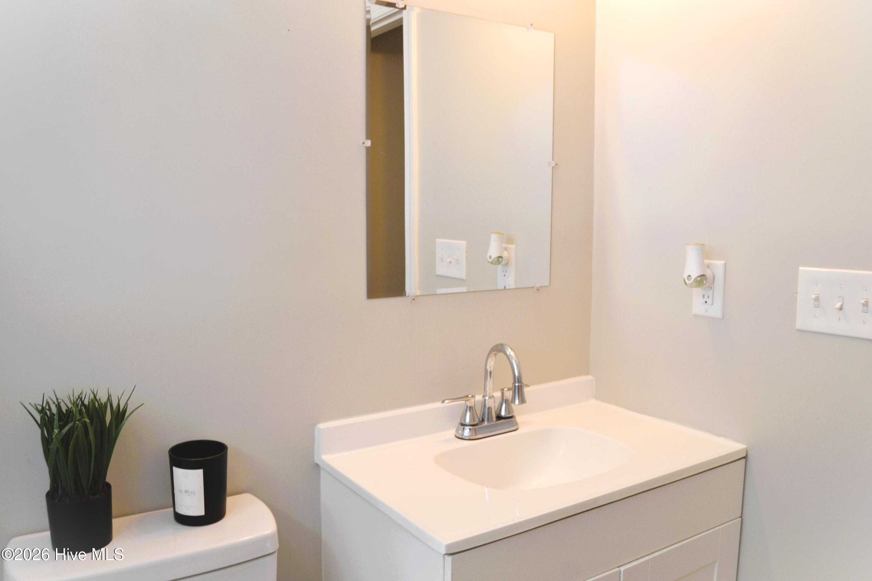 100551517 | Photo 11