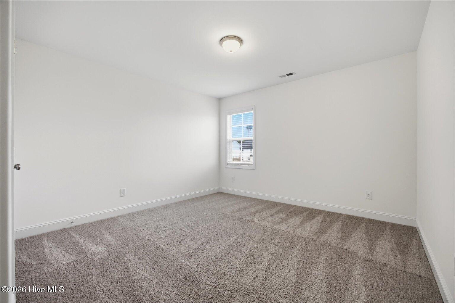 100559714 | Photo 25