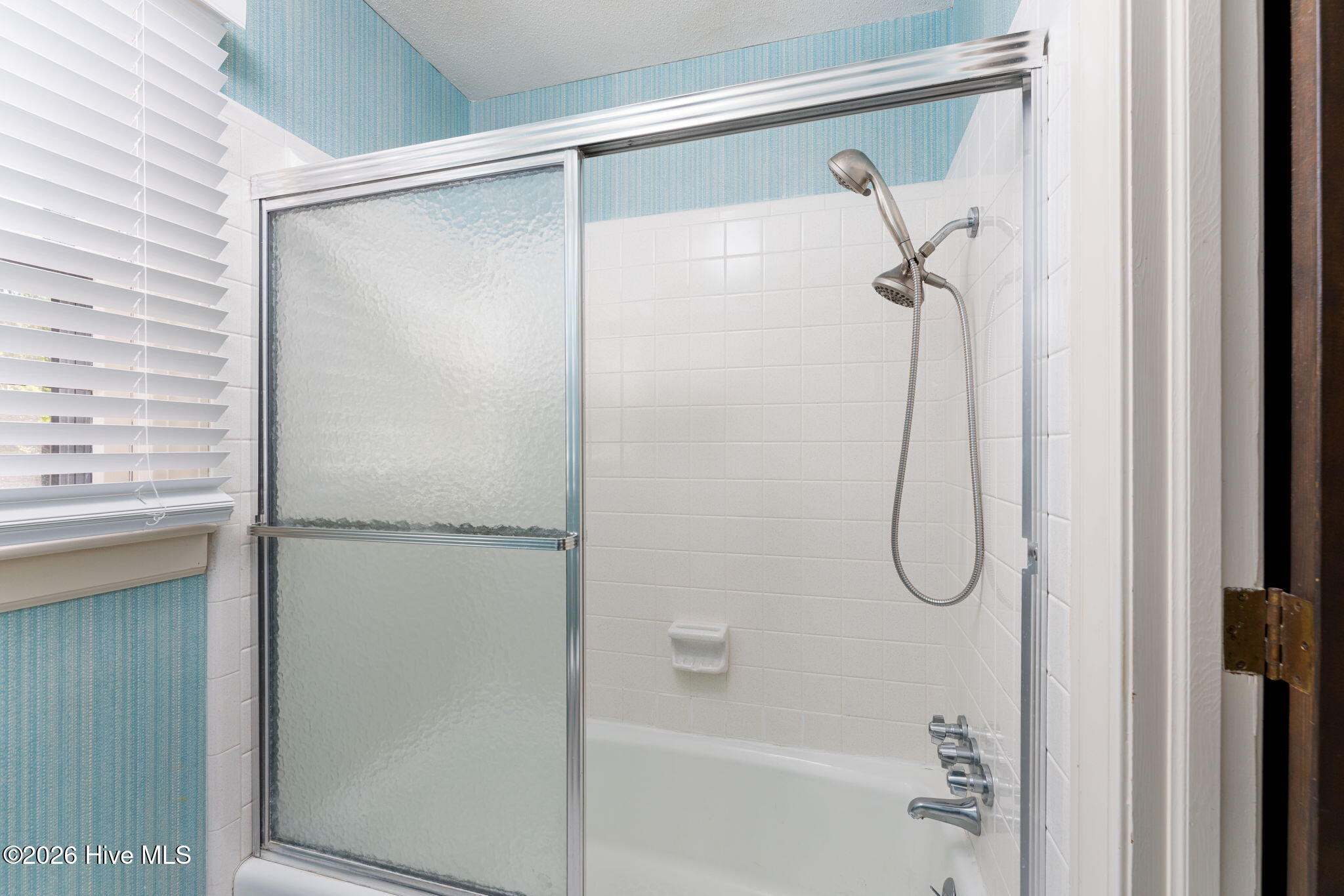 100566368 | Photo 20