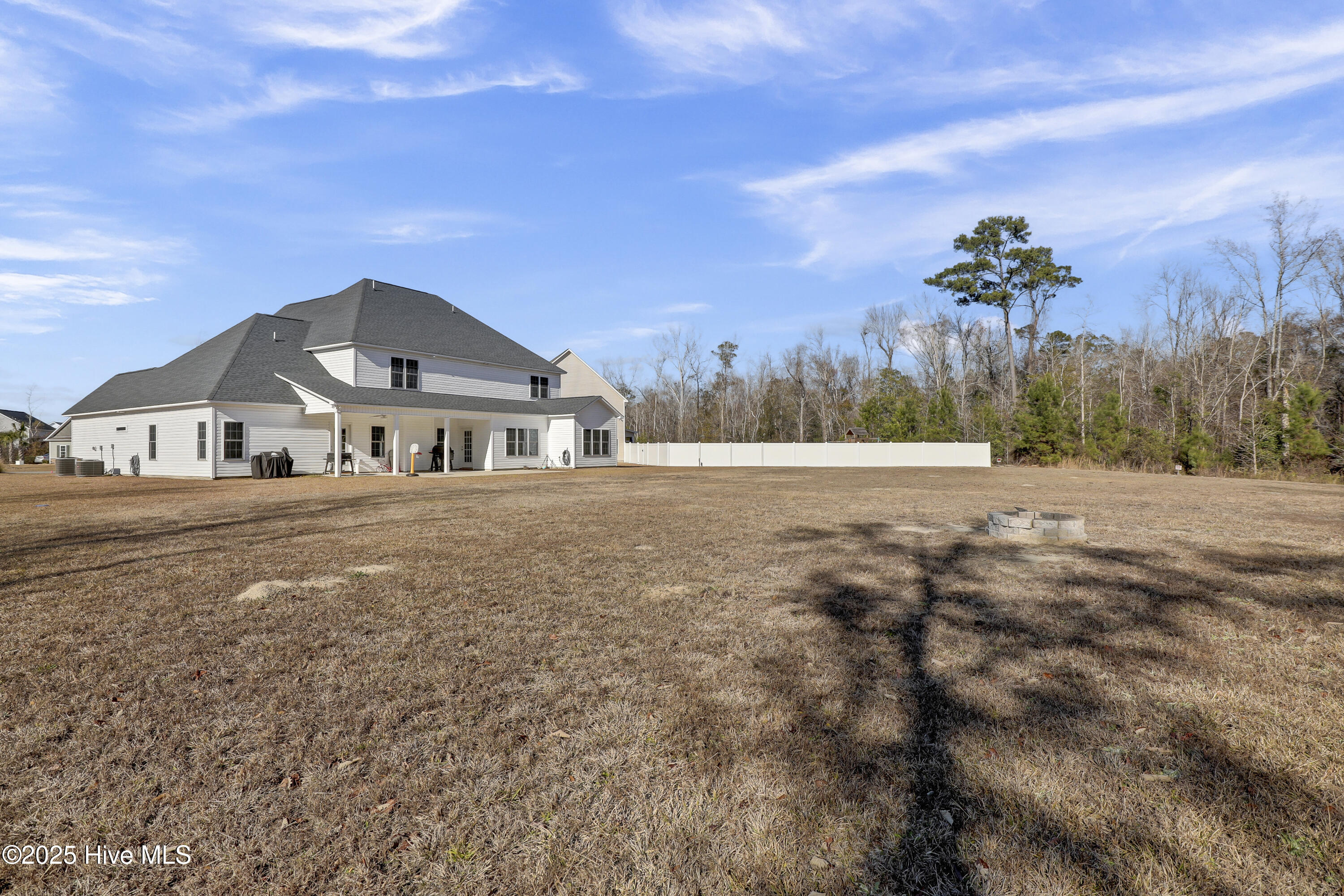 100546103 | Photo 42