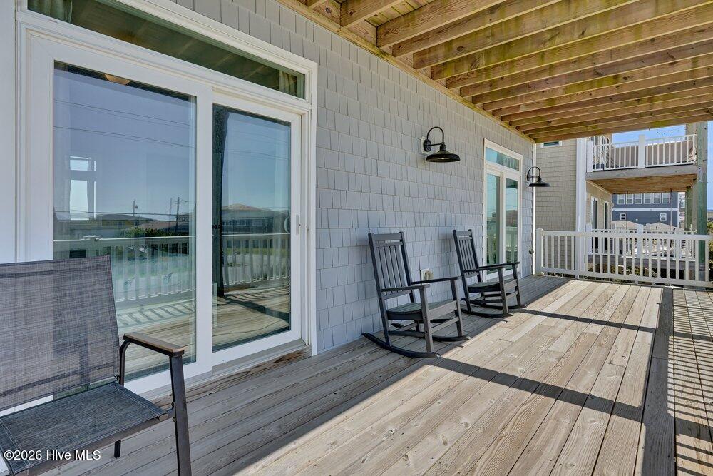 100564441 | Photo 30