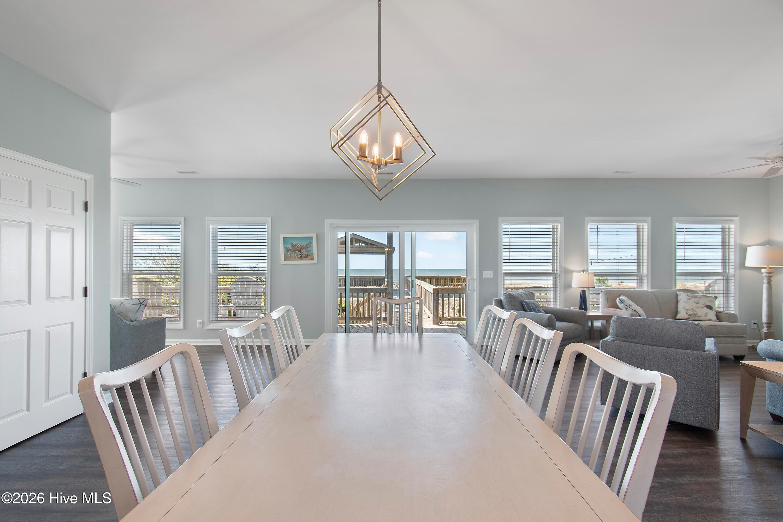 100566525 | Photo 24