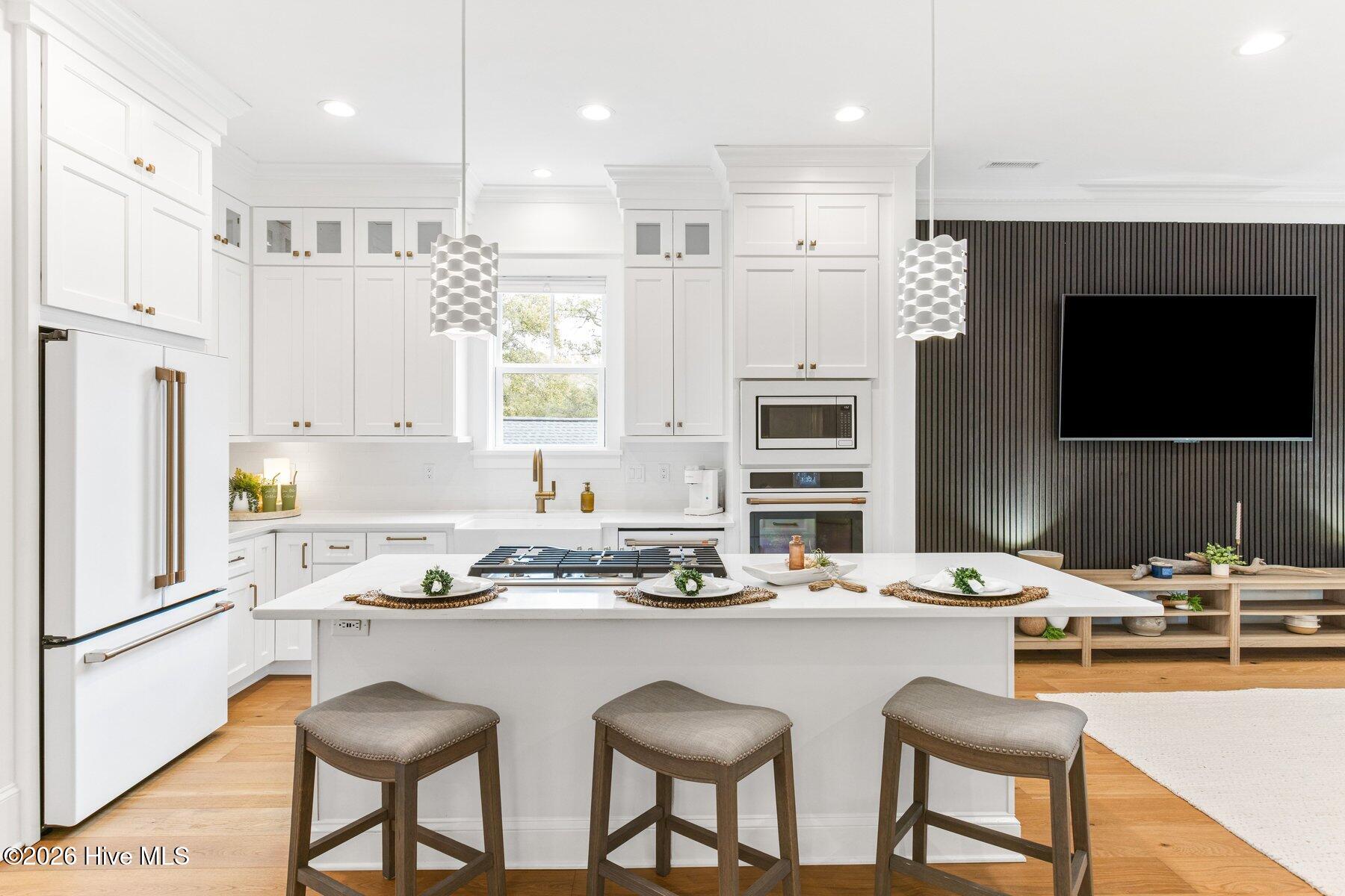 100554015 | Photo 19