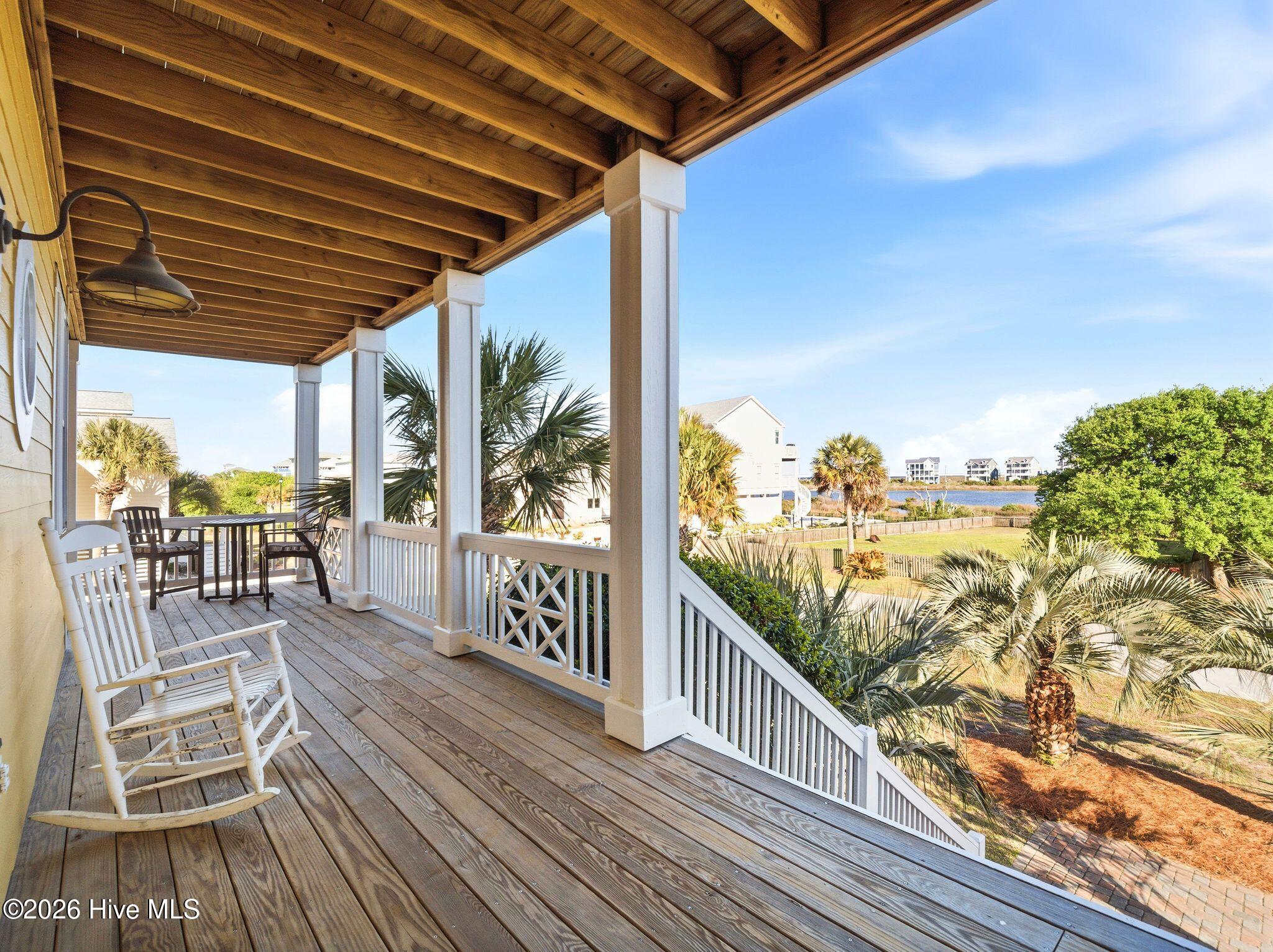 100569349 | Photo 24