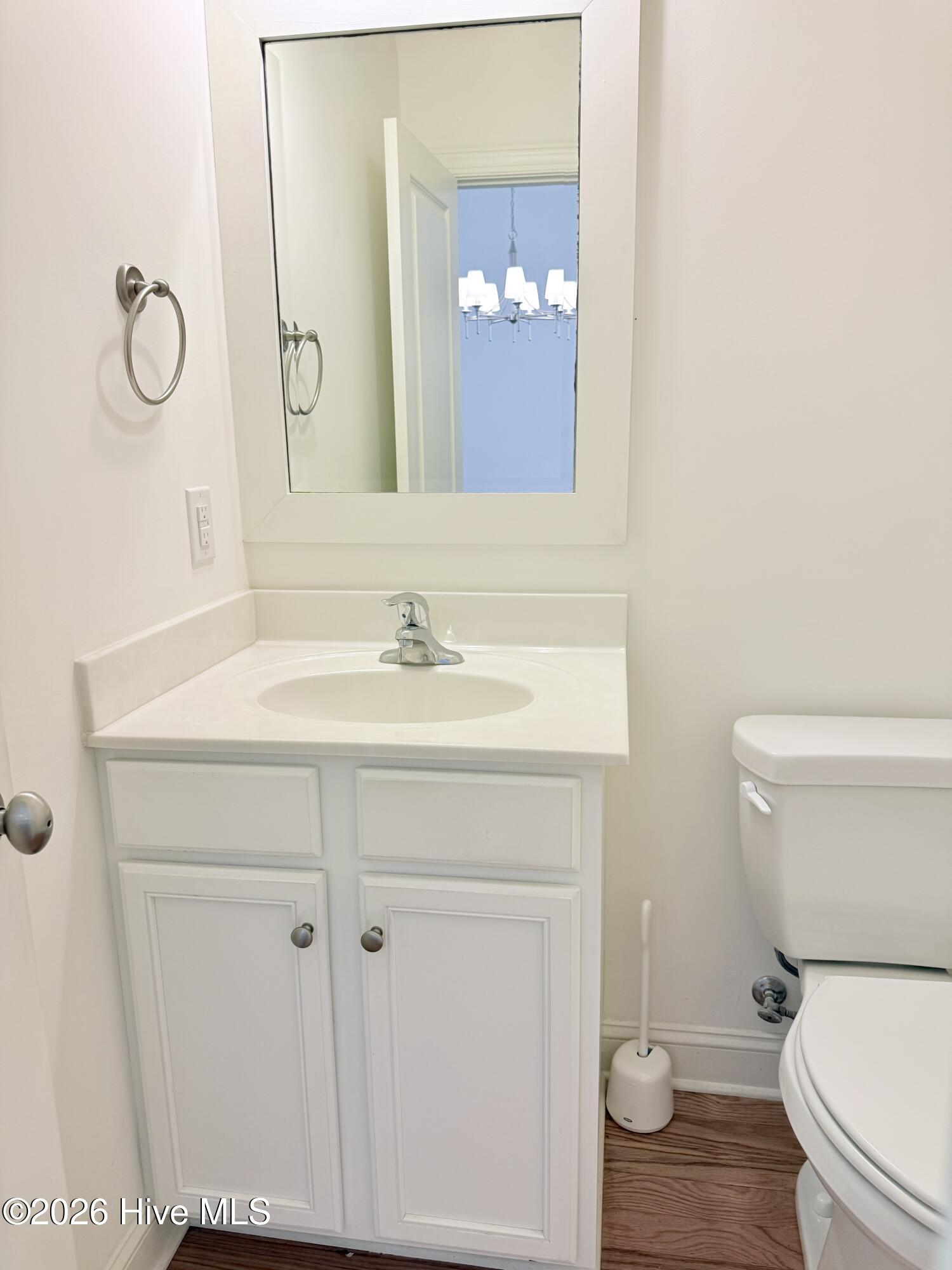 100564897 | Photo 43