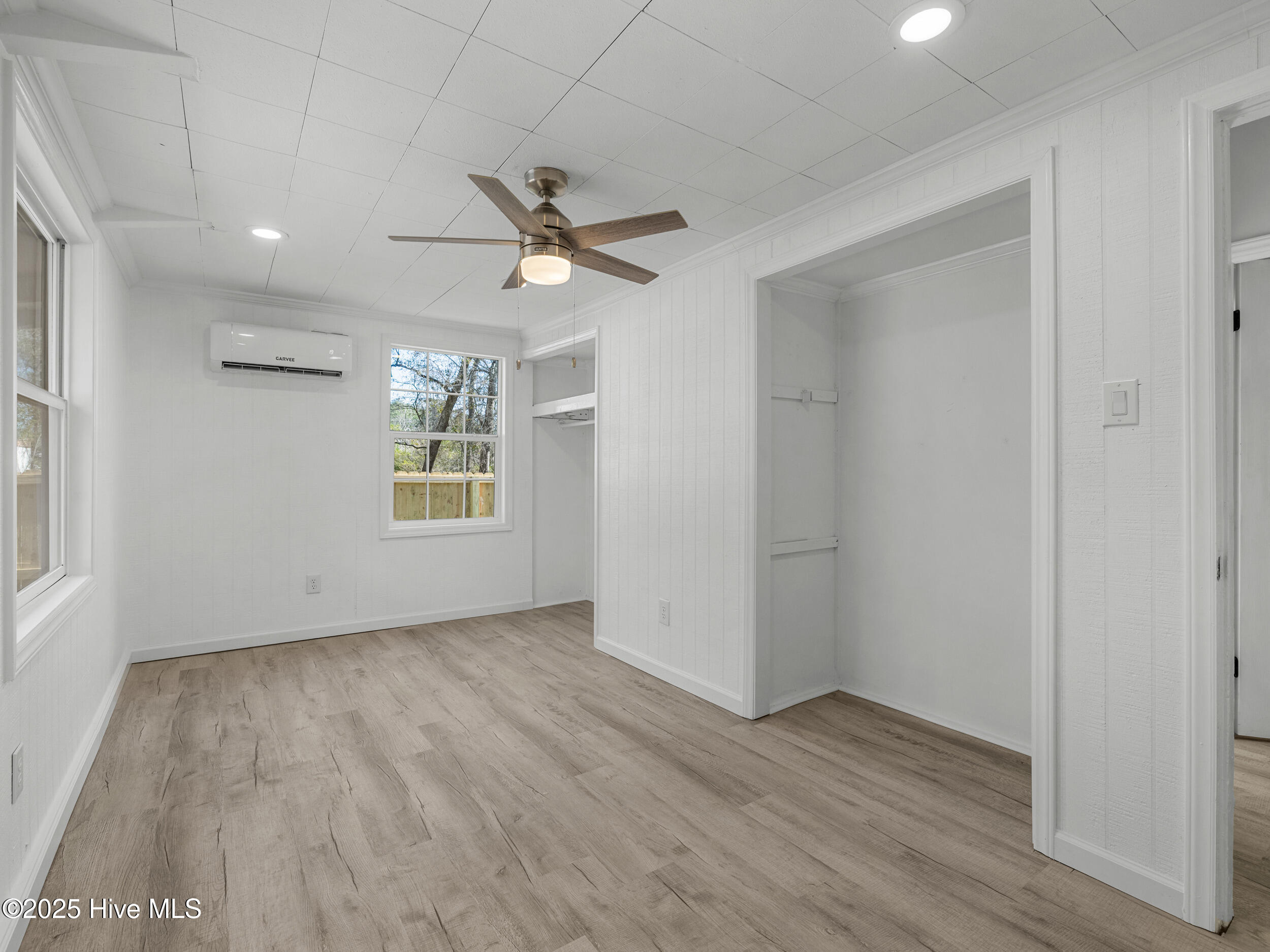 100545373 | Photo 27