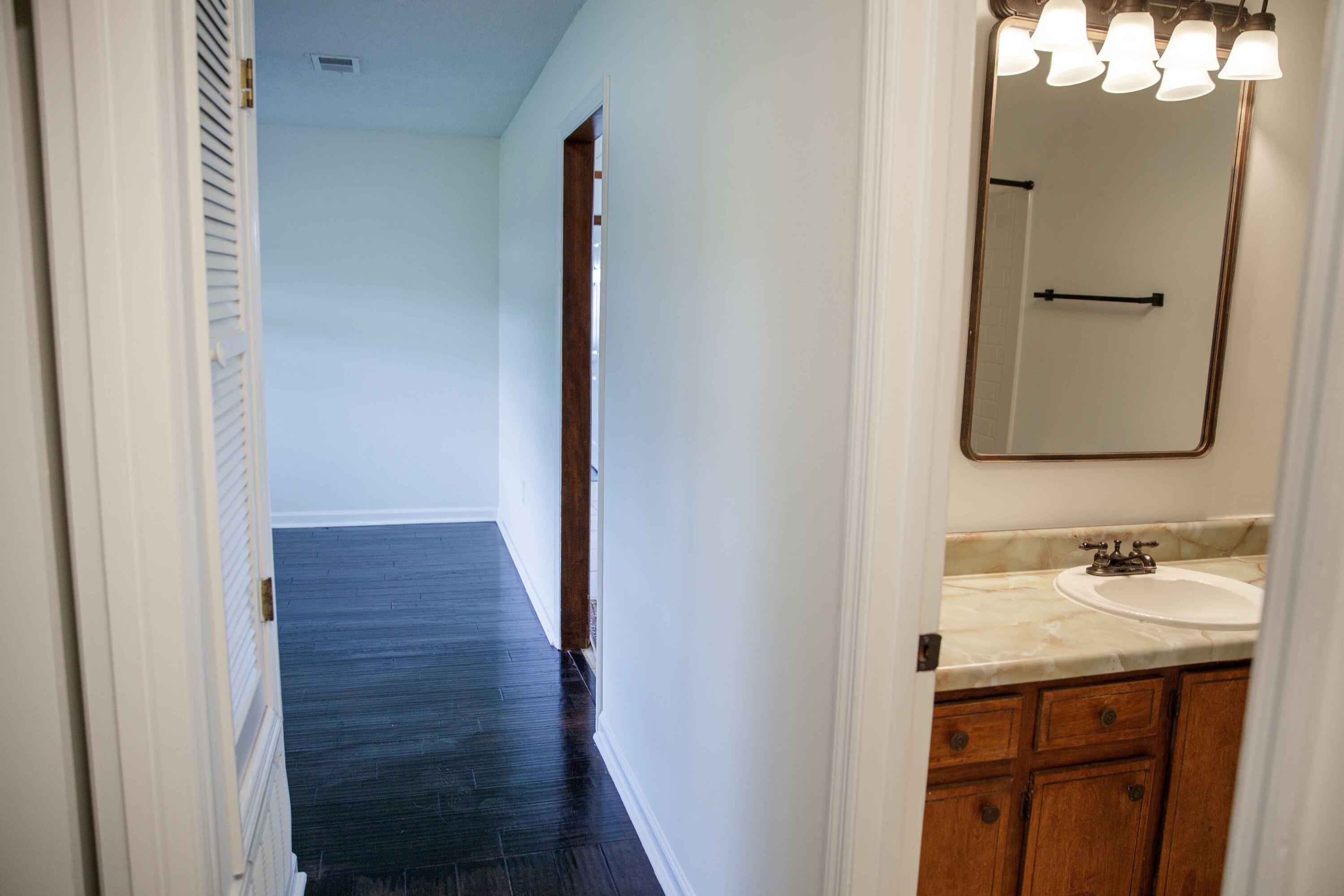 5Bathroom2