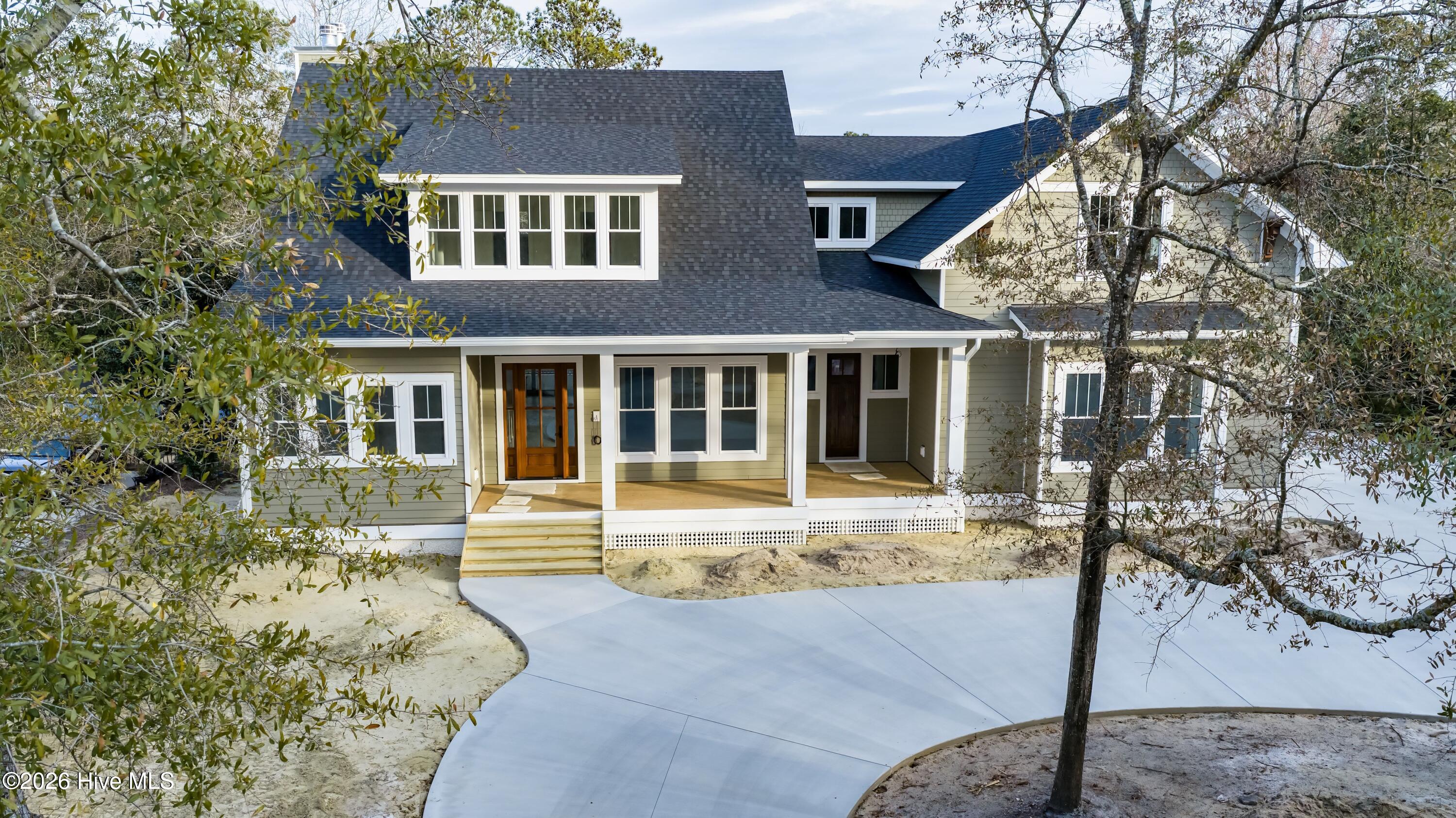 100553648 | Photo 61