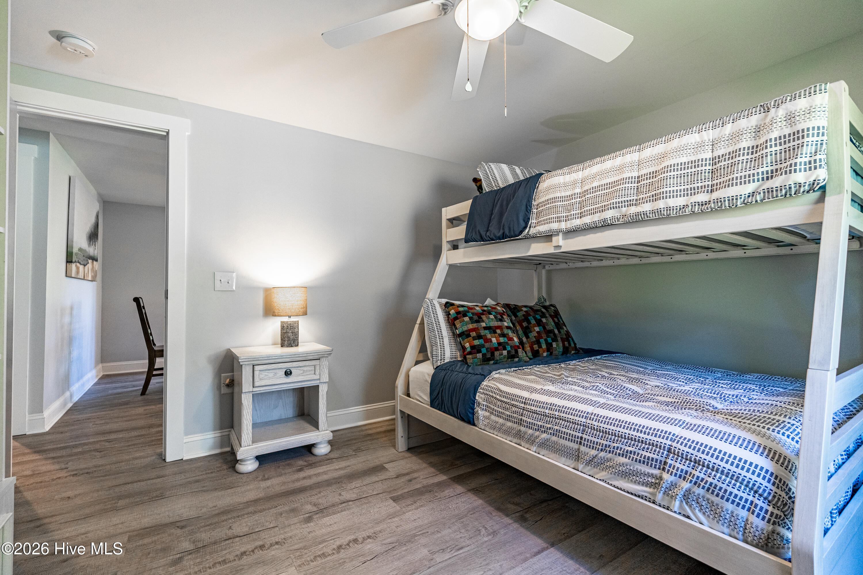 100563568 | Photo 37