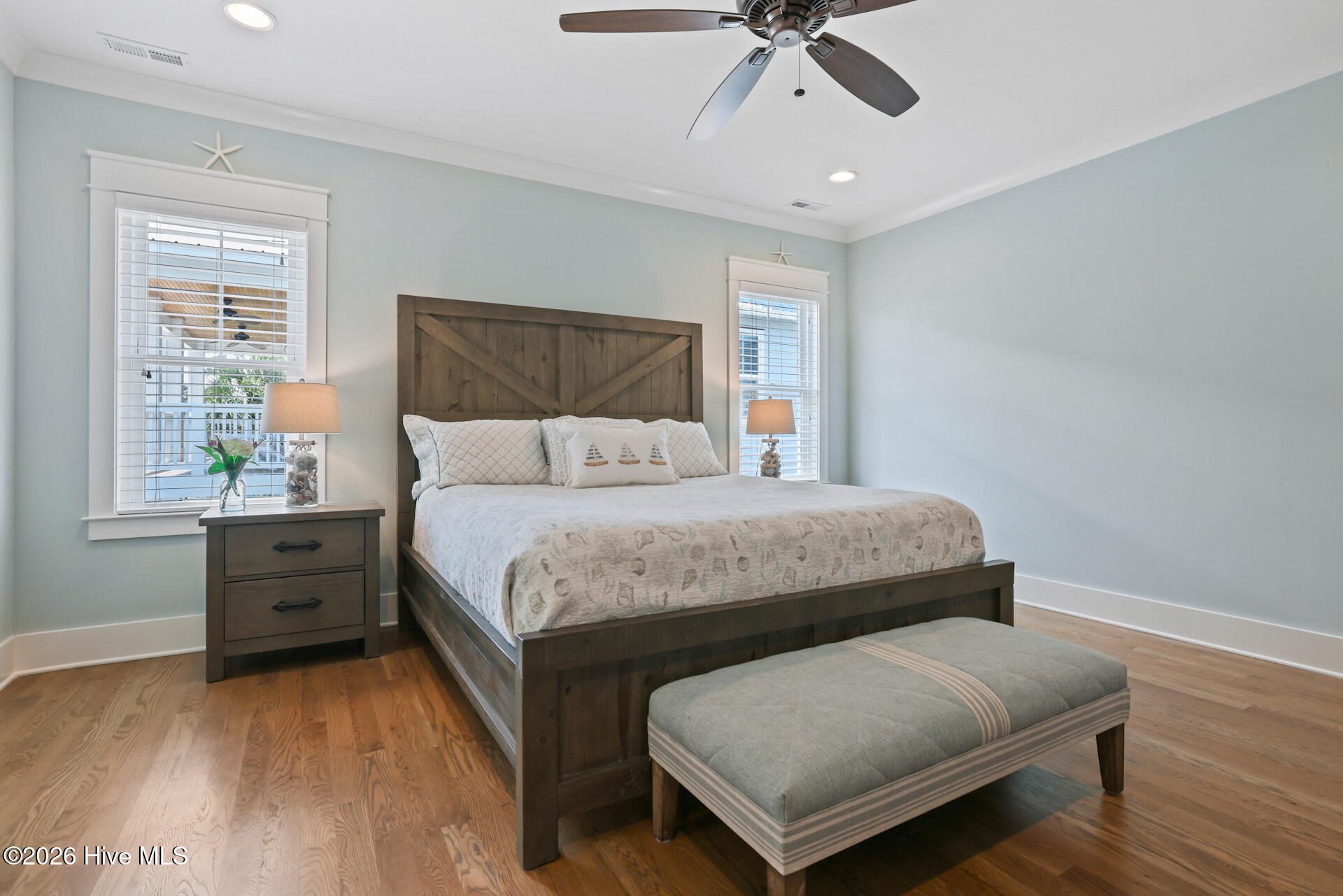 100567174 | Photo 21