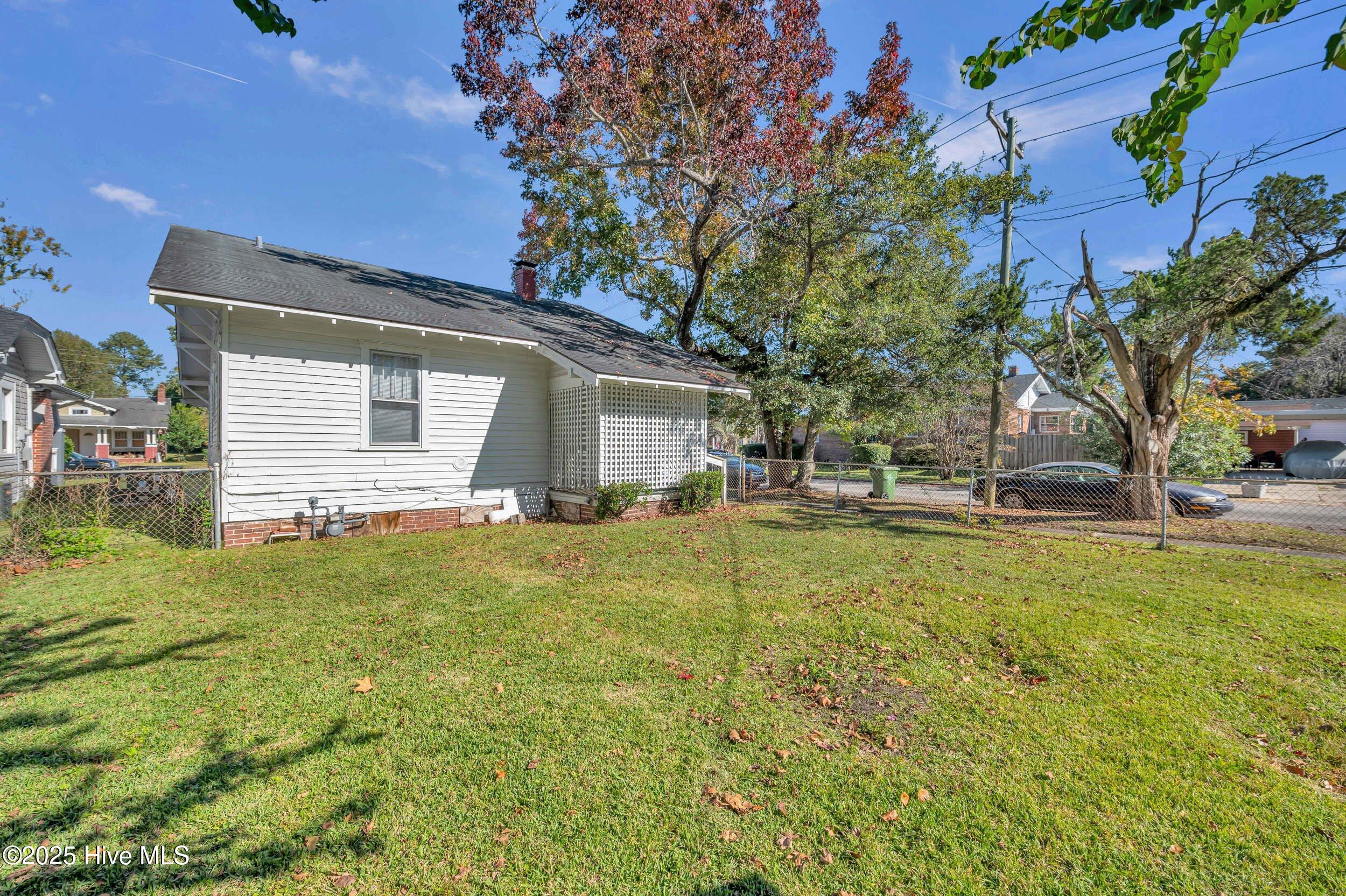 100540647 | Photo 14