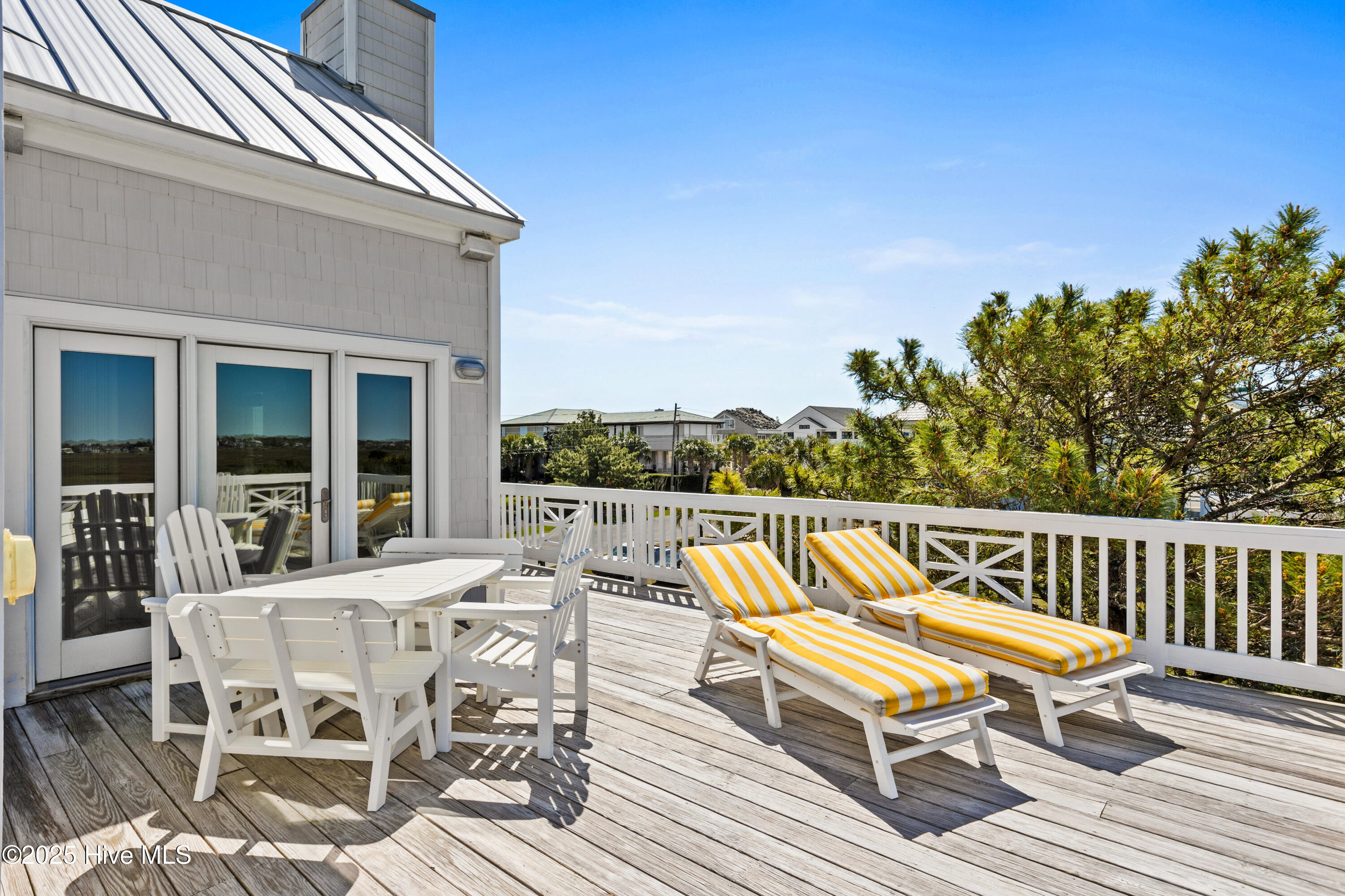 100497696 | Photo 34