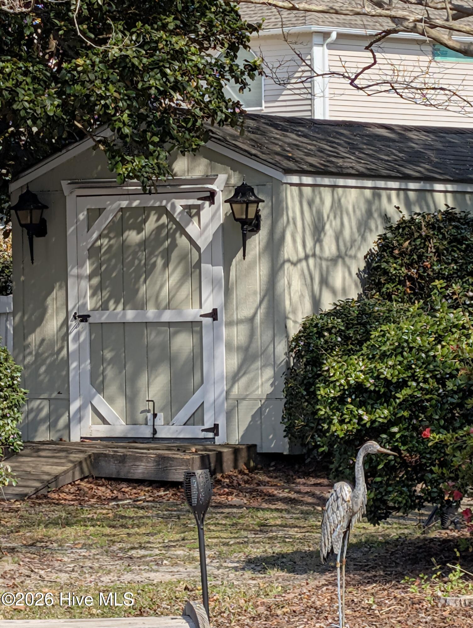 100561832 | Photo 32