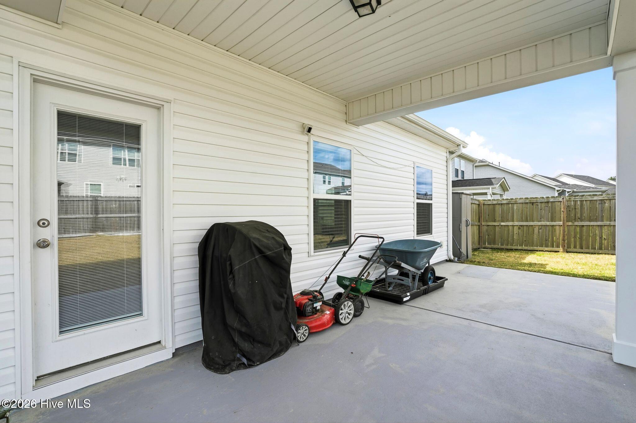 100567646 | Photo 62