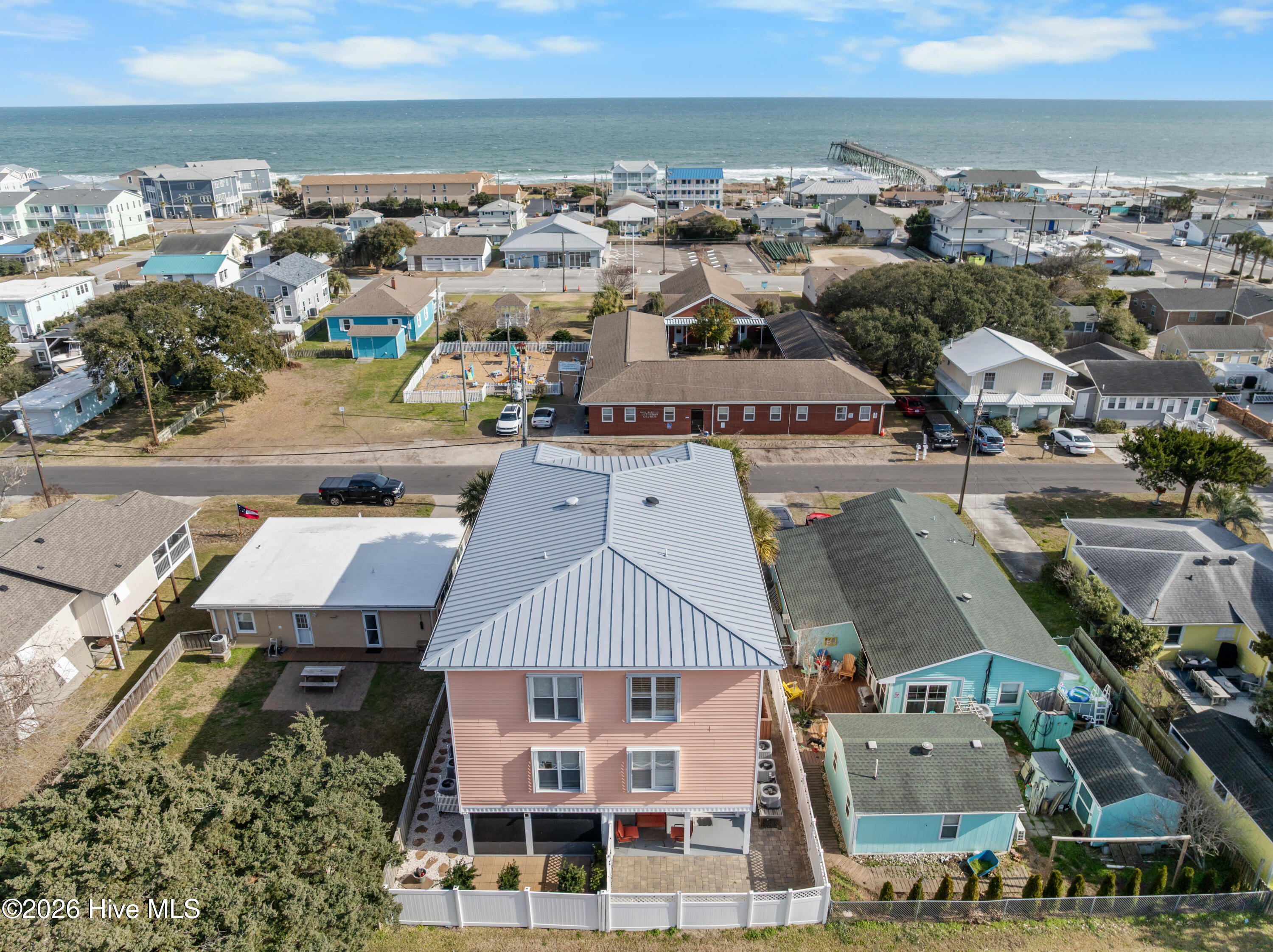 100552955 | Photo 46