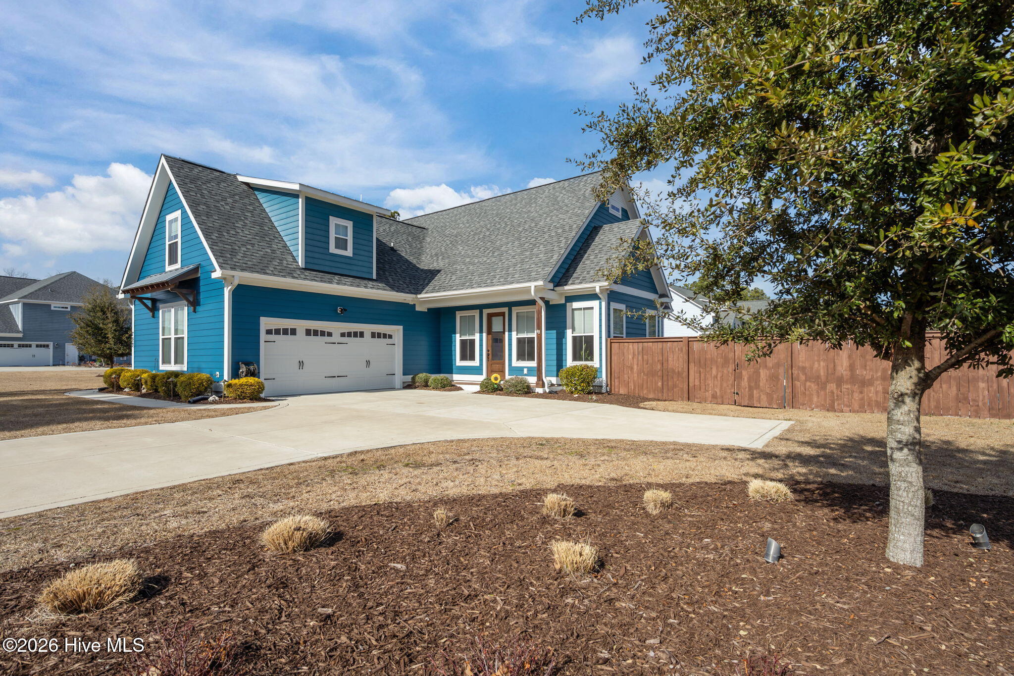 100555870 | Photo 58