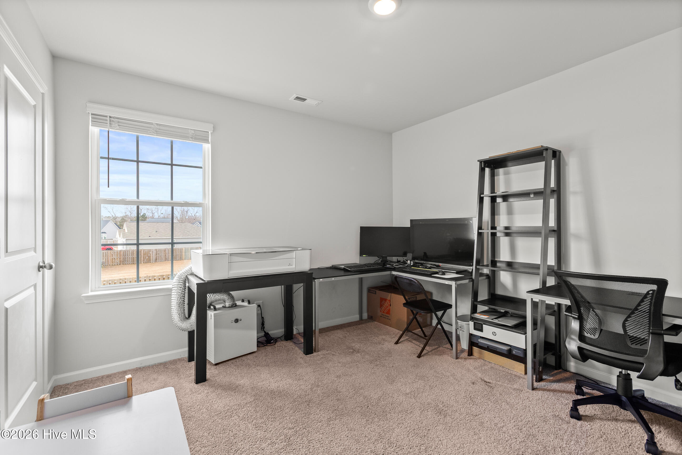 100549740 | Photo 31