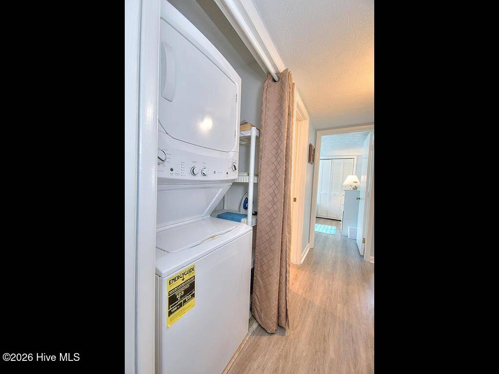 100558357 | Photo 23