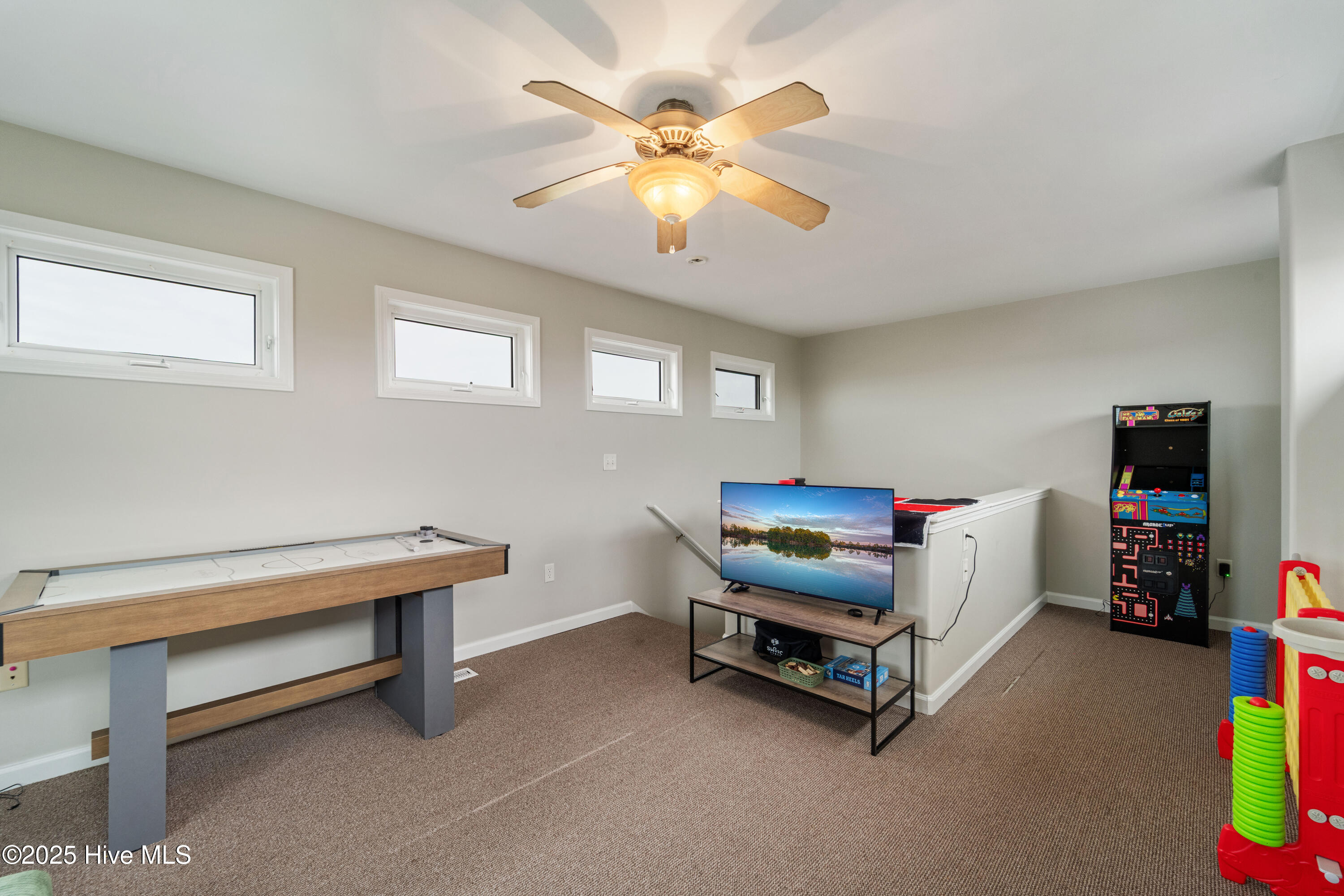 100533814 | Photo 134