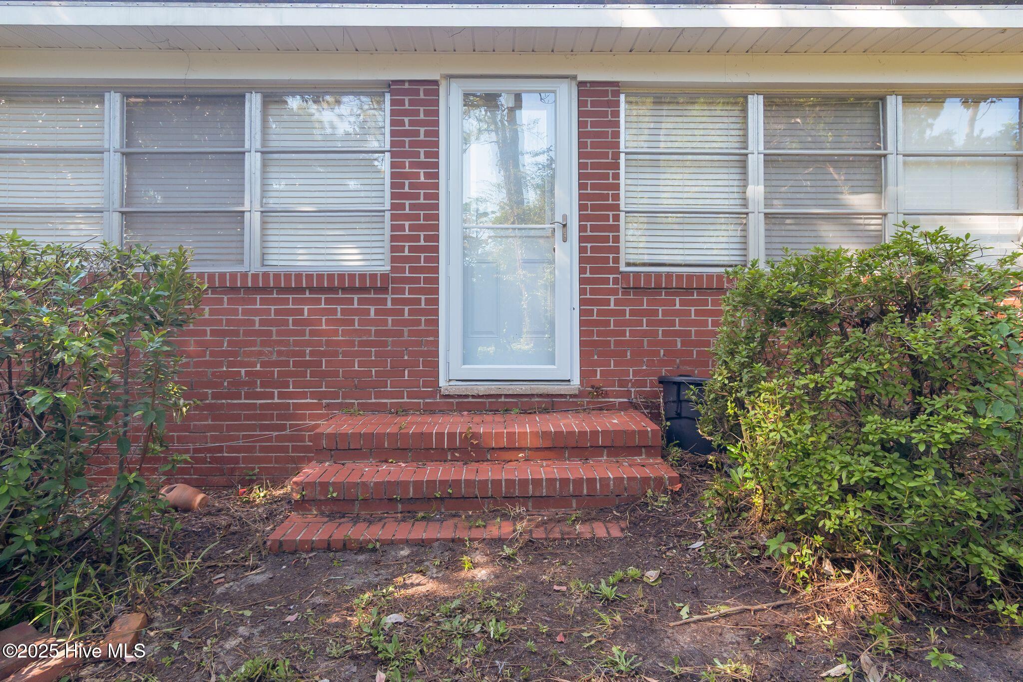 100529012 | Photo 32