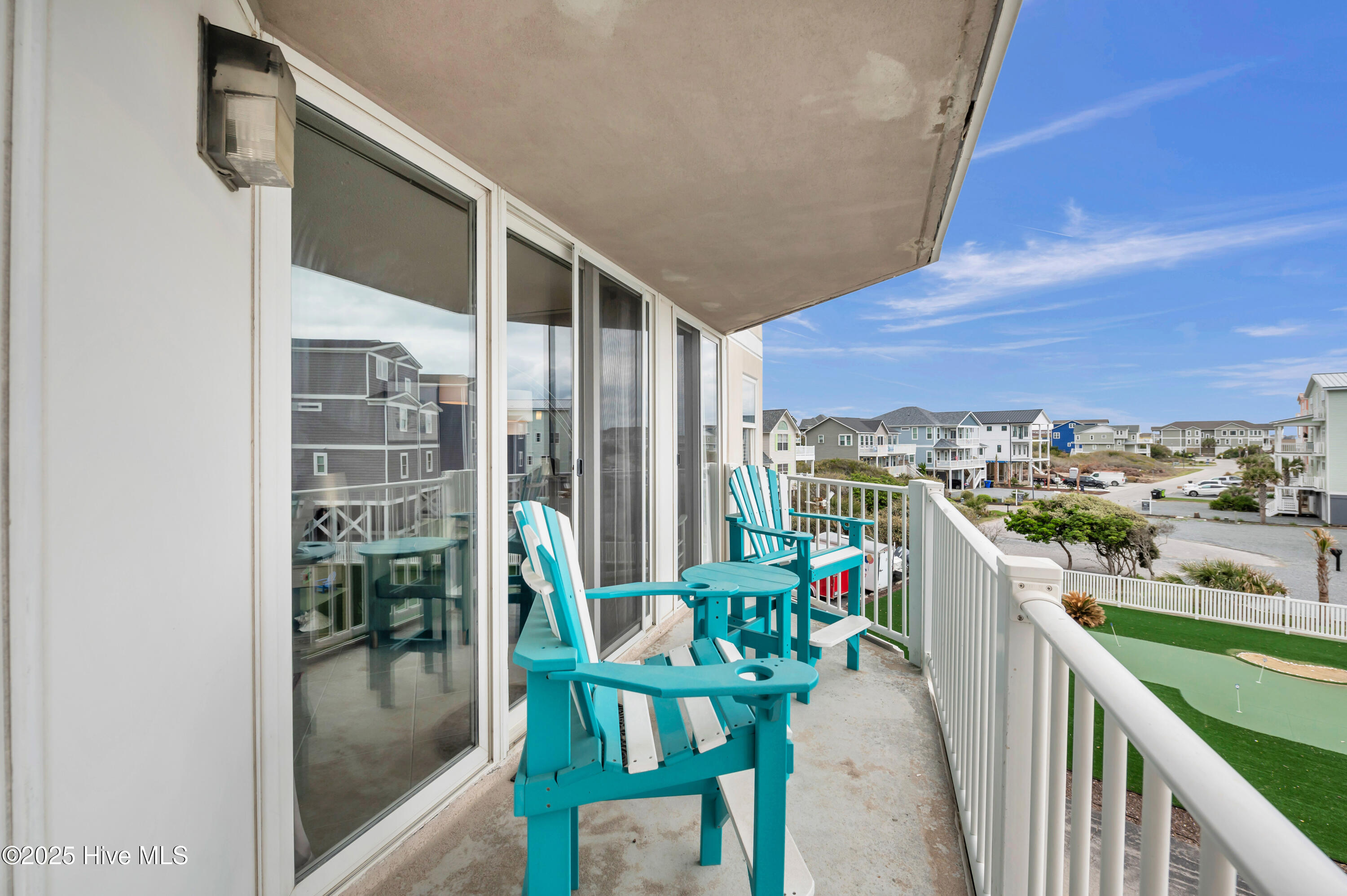 100498683 | Photo 21