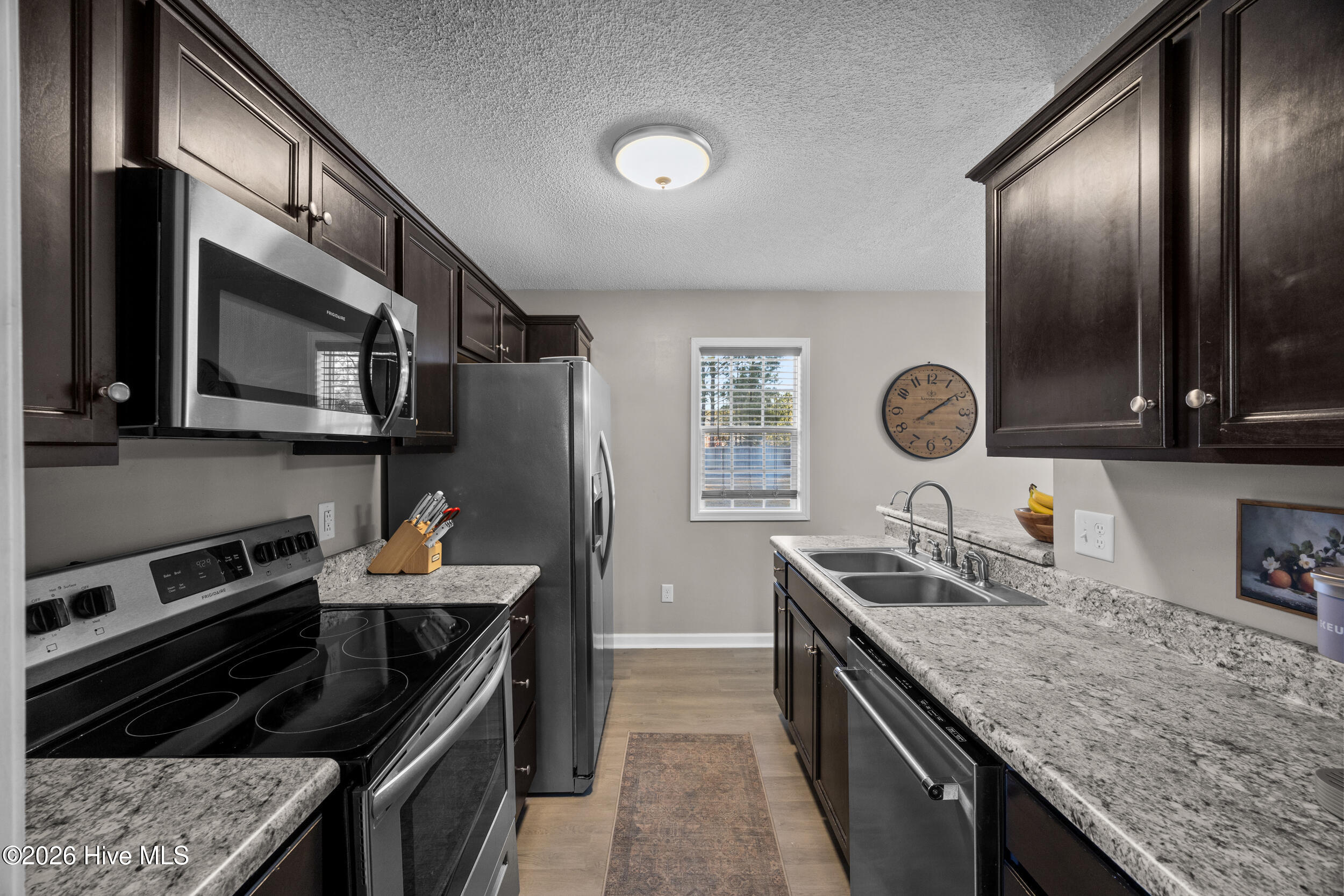 100554193 | Photo 12