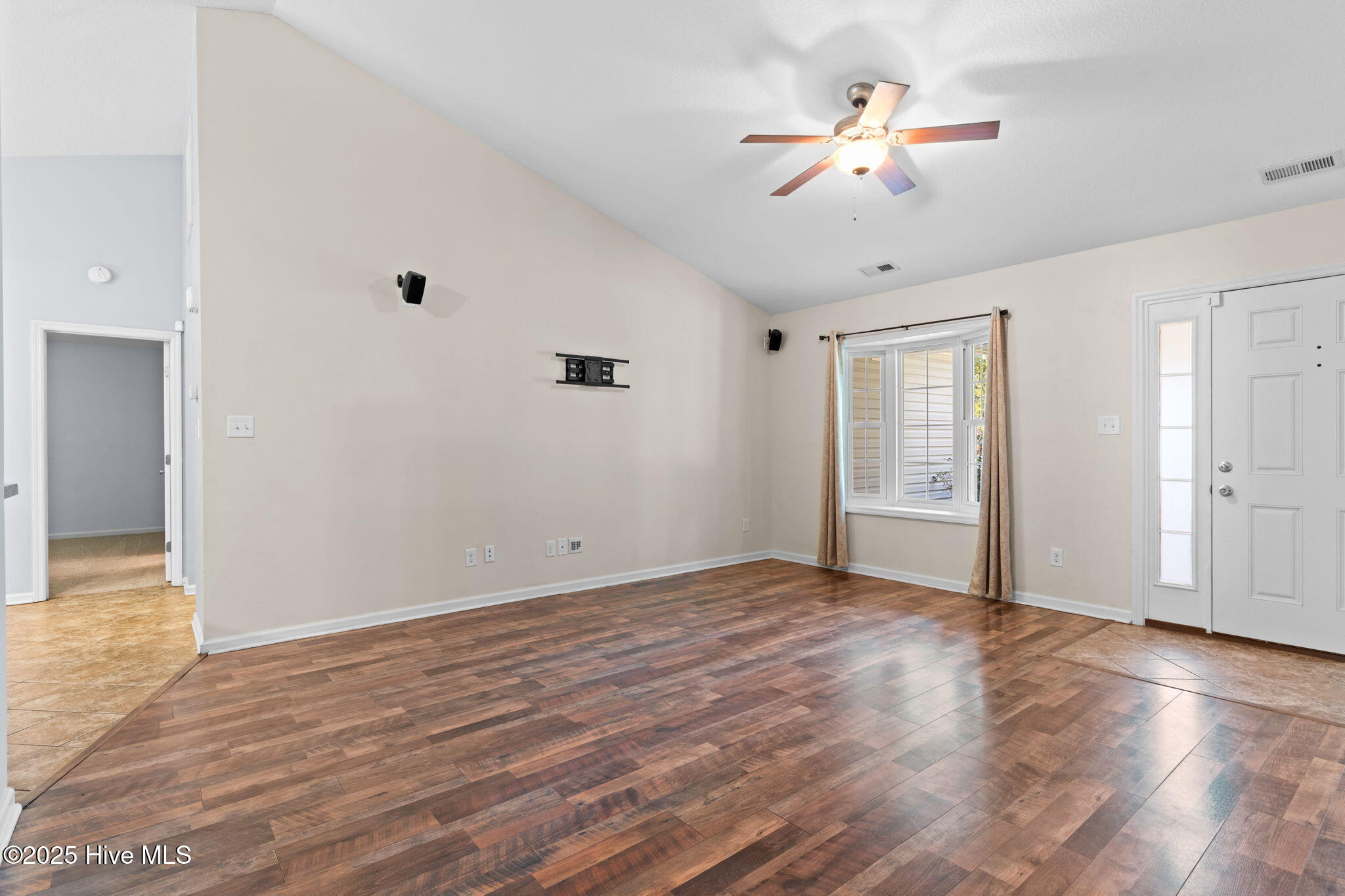 173 Live Oak Drive, Jacksonville, NC 28540 – photo 18: 21-web-or-mls-CAMMediaLLC.com (30 of 52)