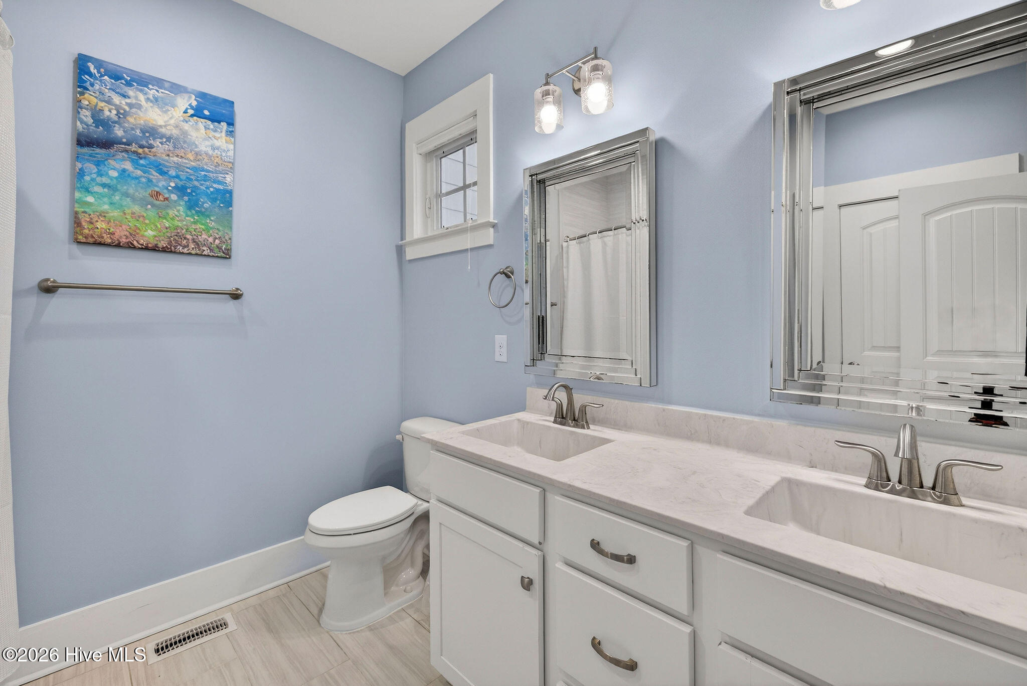 100555163 | Photo 28