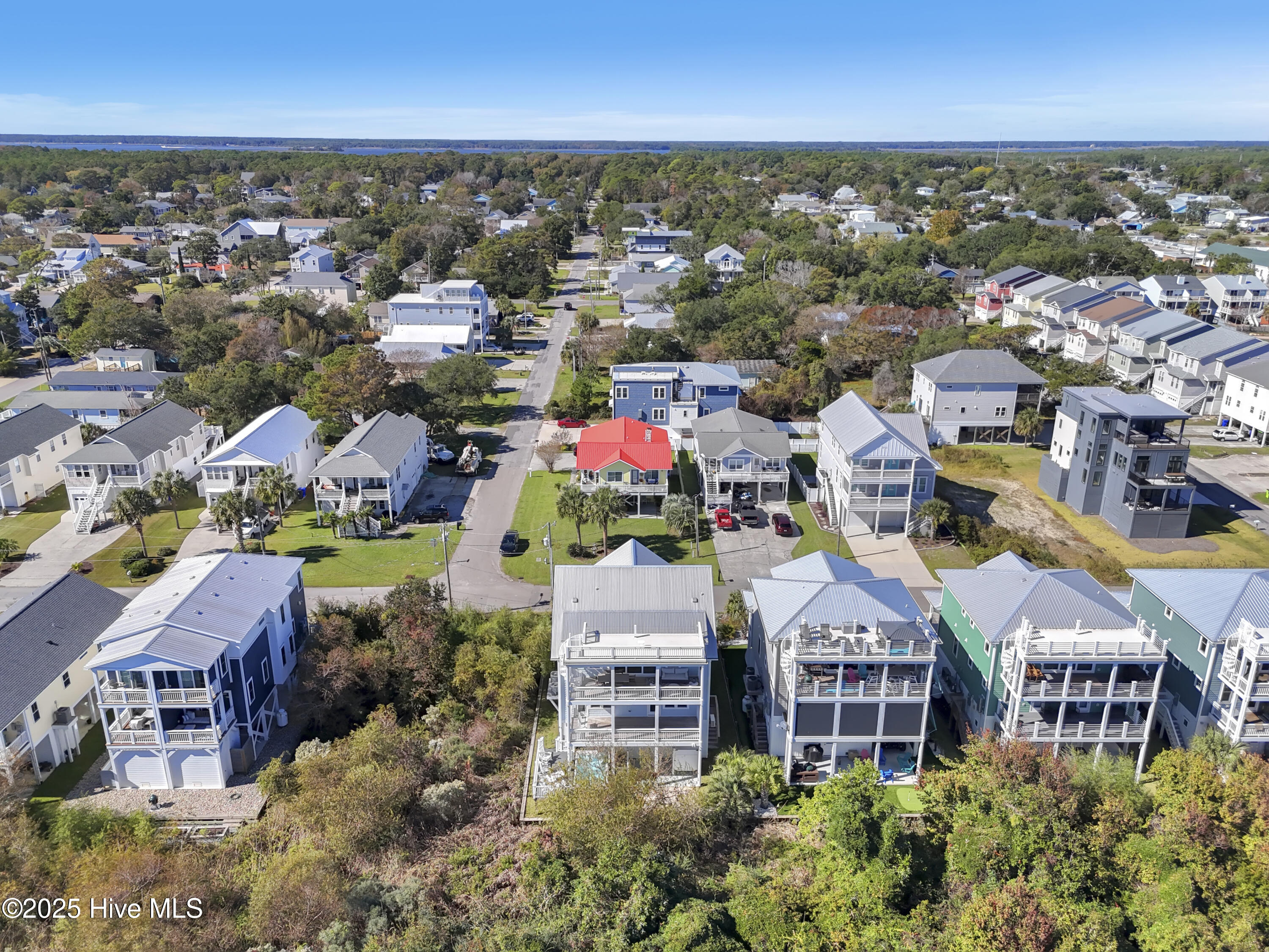 100540464 | Photo 78