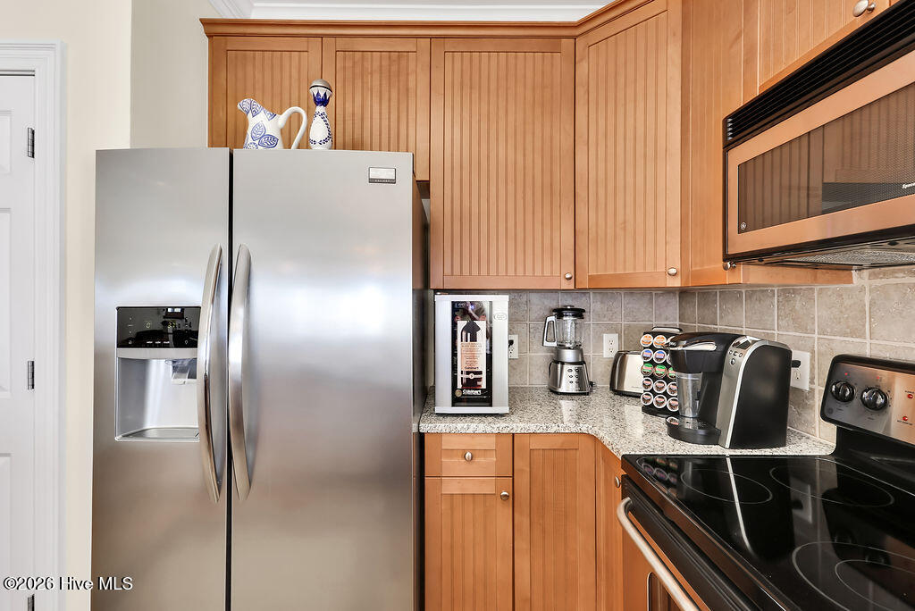 100564963 | Photo 37